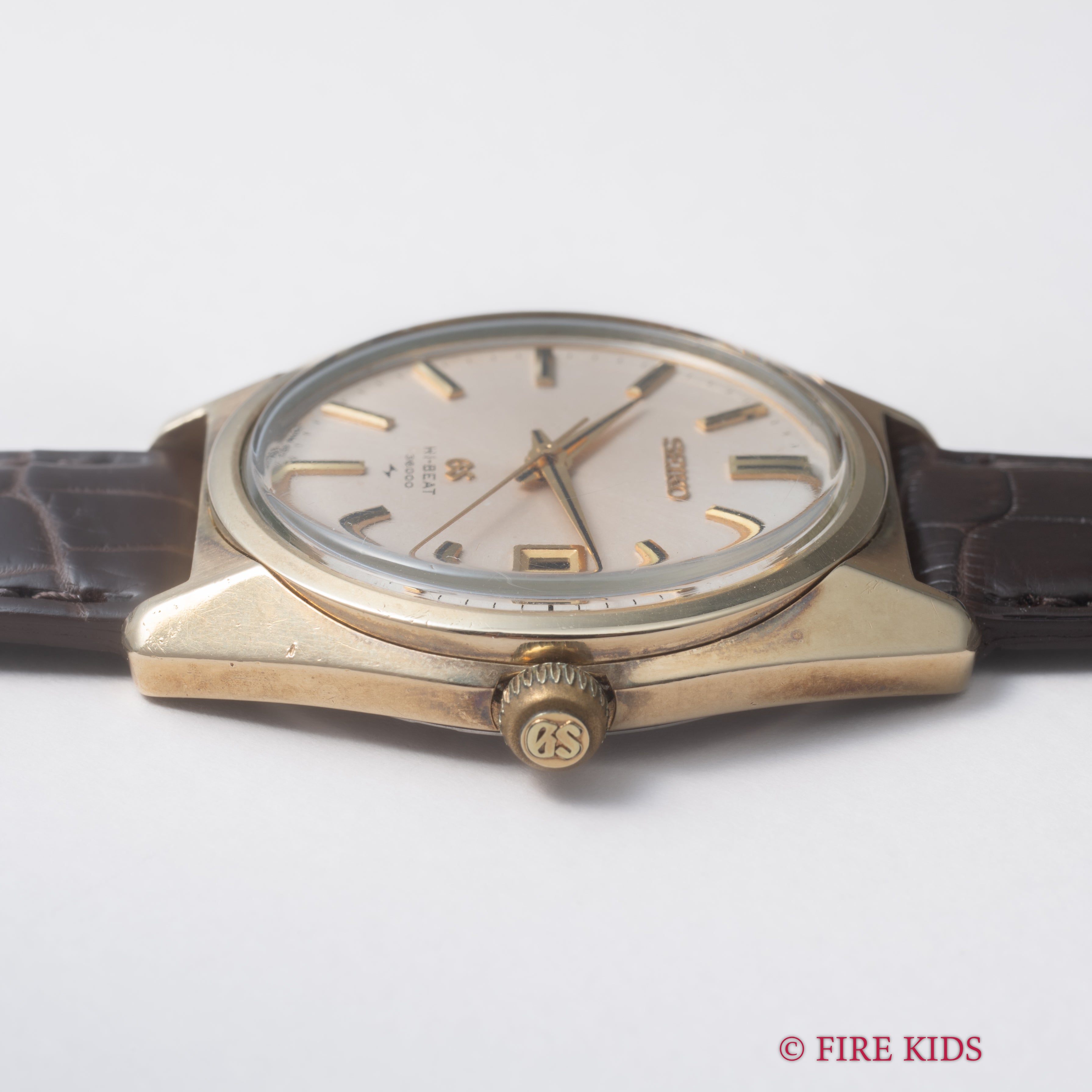グランドセイコー 1970年製(昭和45年製） 手巻10振動 Ref.4520-8000 キャップゴールド 45GS パティーナダイヤル