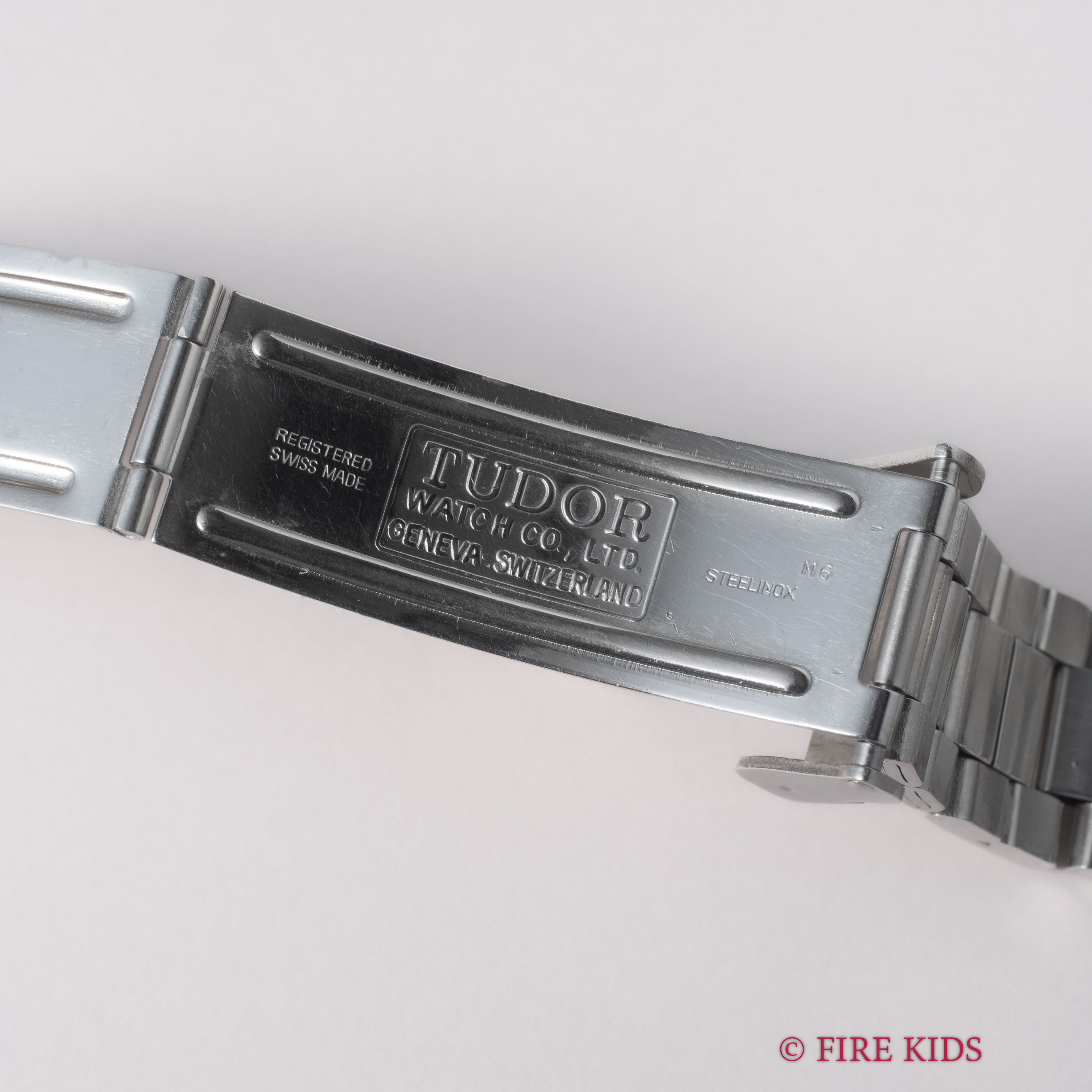 チューダー ミニサブ 1989年製 Ref.73090 ブルーダイヤルベゼル 王冠リューズ 3連オイスターブレス