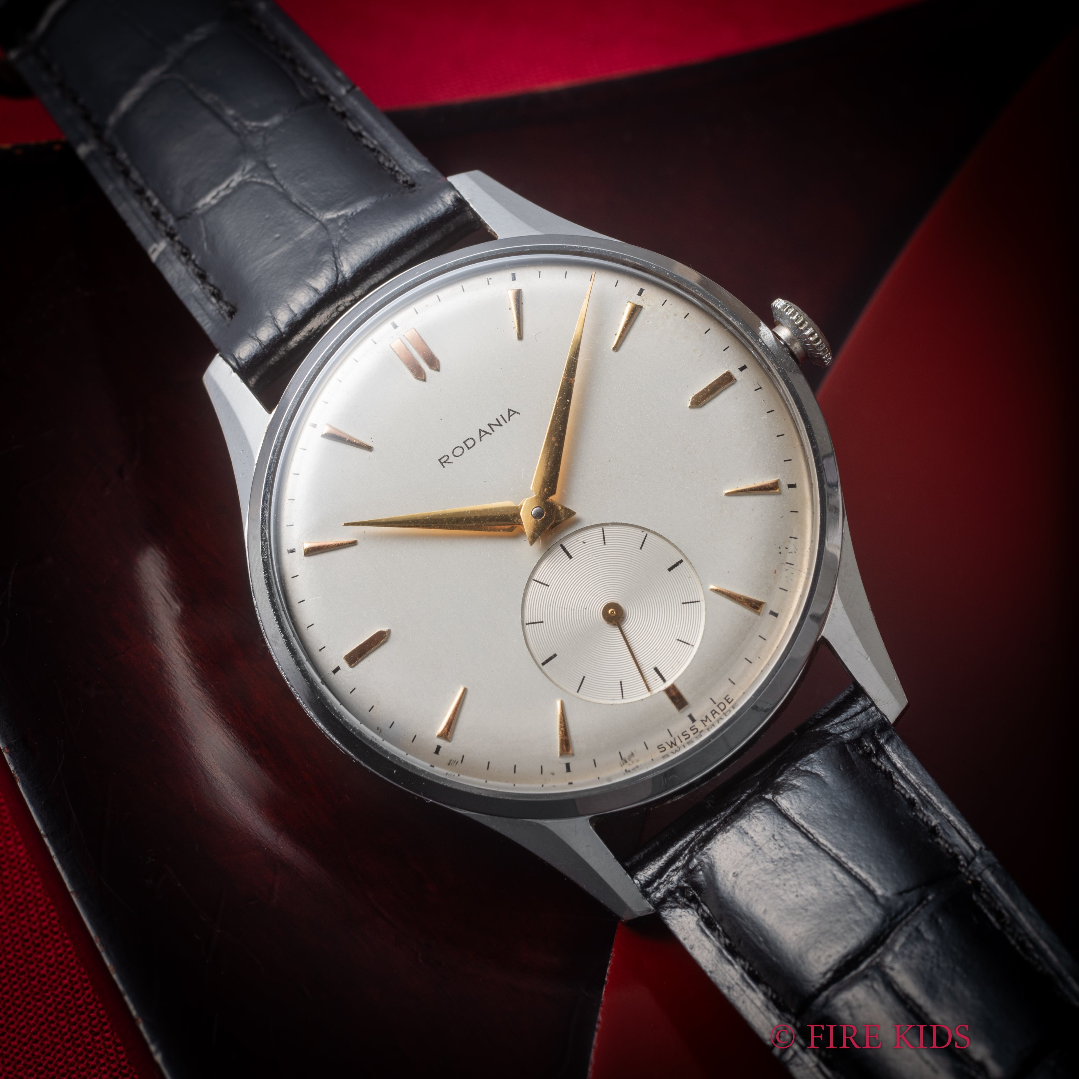 ロダニア ラウンドモデル 1960年代製 スモールセコンド 手巻き Cal.1130