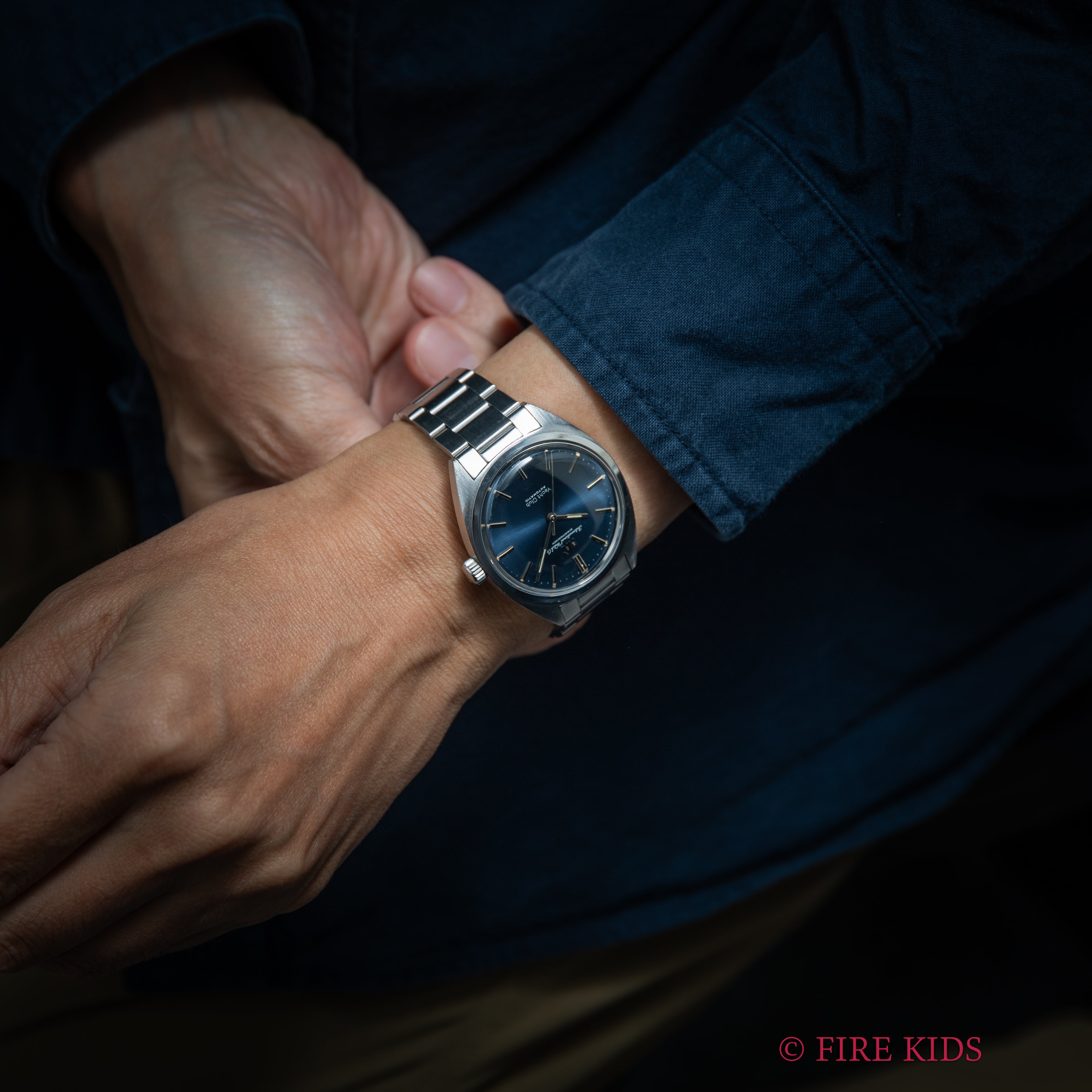 IWC	ヨットクラブ 1973年製 ノンデイト ブルーダイヤル ペラトン式自動巻 箱・ギャラ付 純正3連ブレス