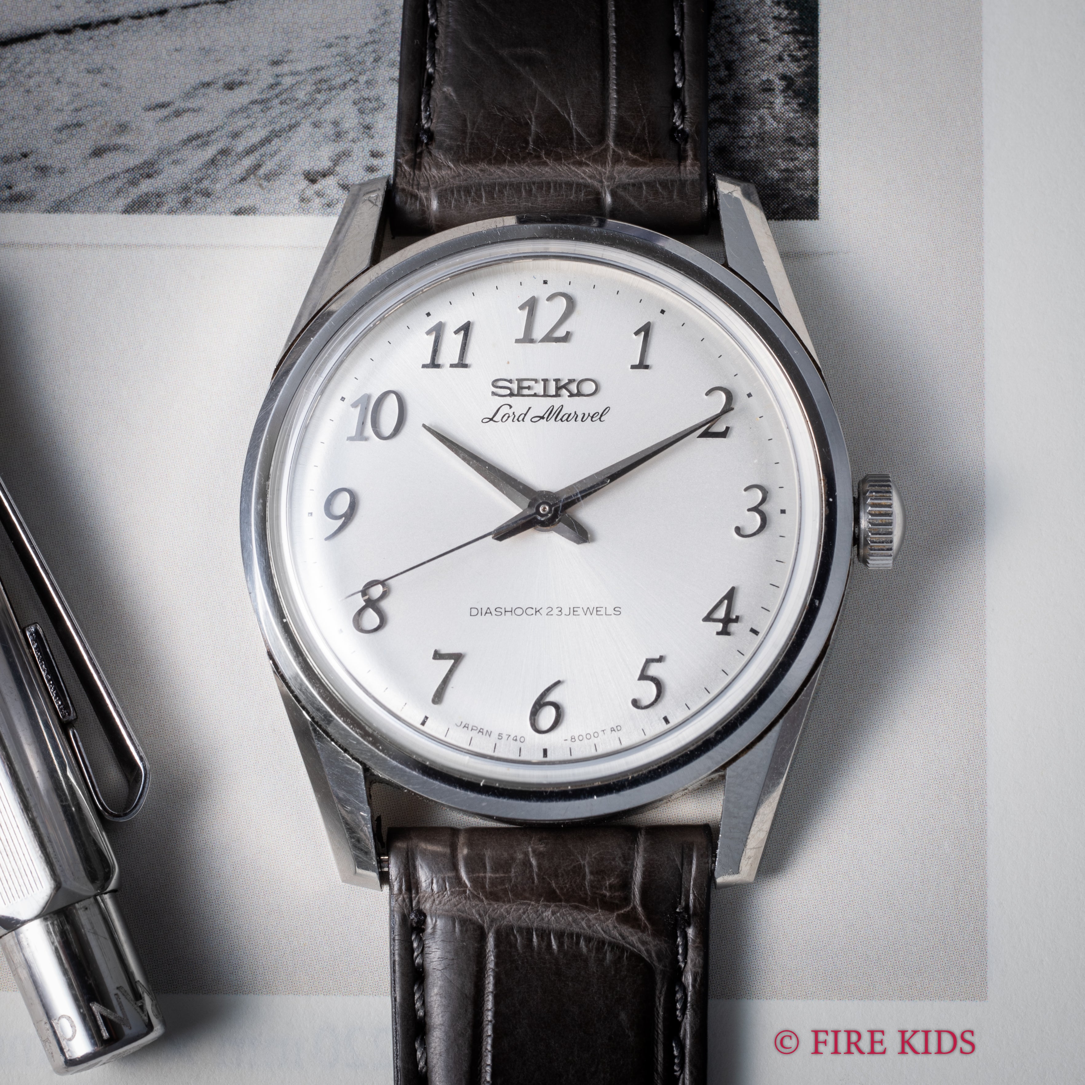 0132-23092.jpg?v=1758693277&