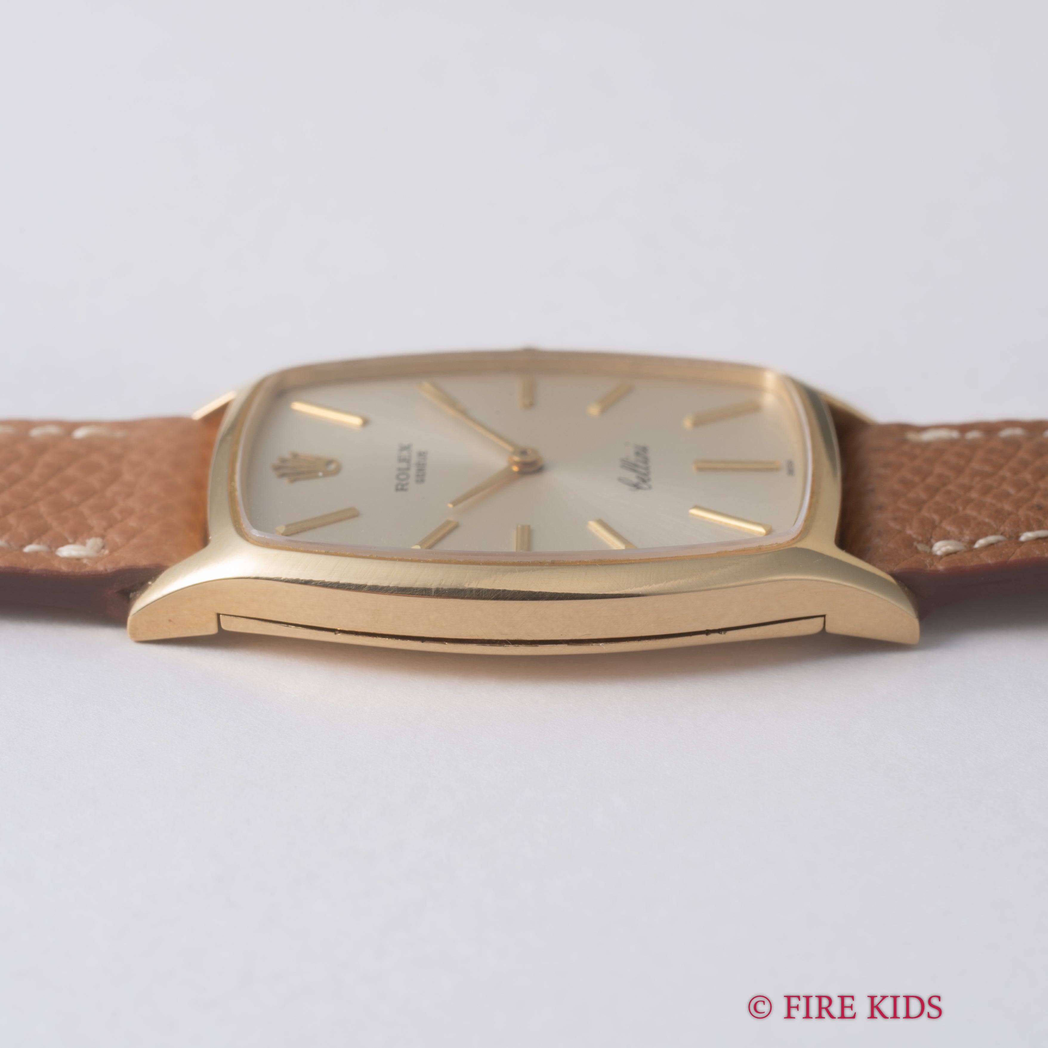 ロレックス チェリーニ 1969年製 トノー型 18金無垢 Ref.3807 手巻き Cal.1600