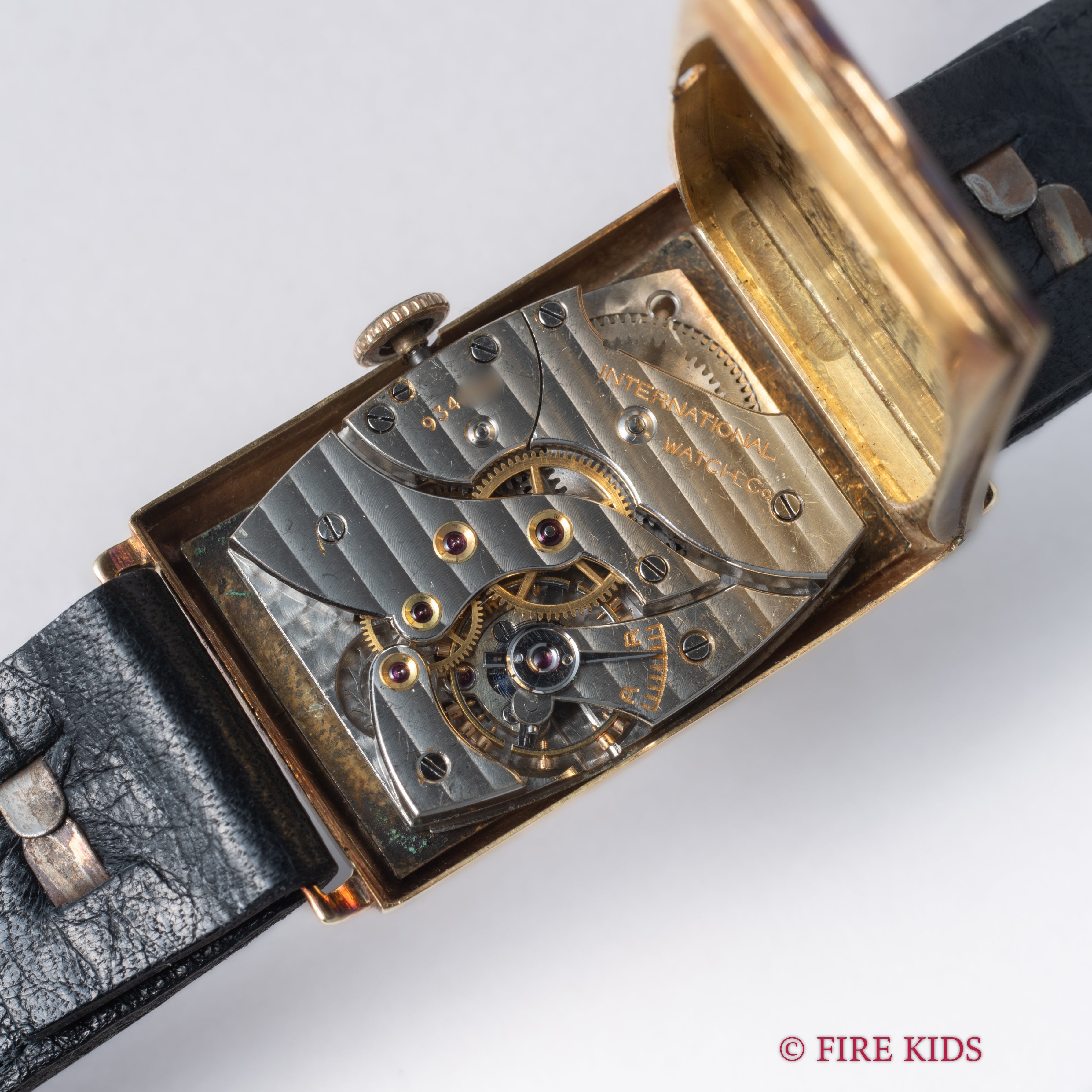IWC 1933年製 Cal.87搭載 14金無垢レクタンギュラーケース 飛びアラビアダイヤル
