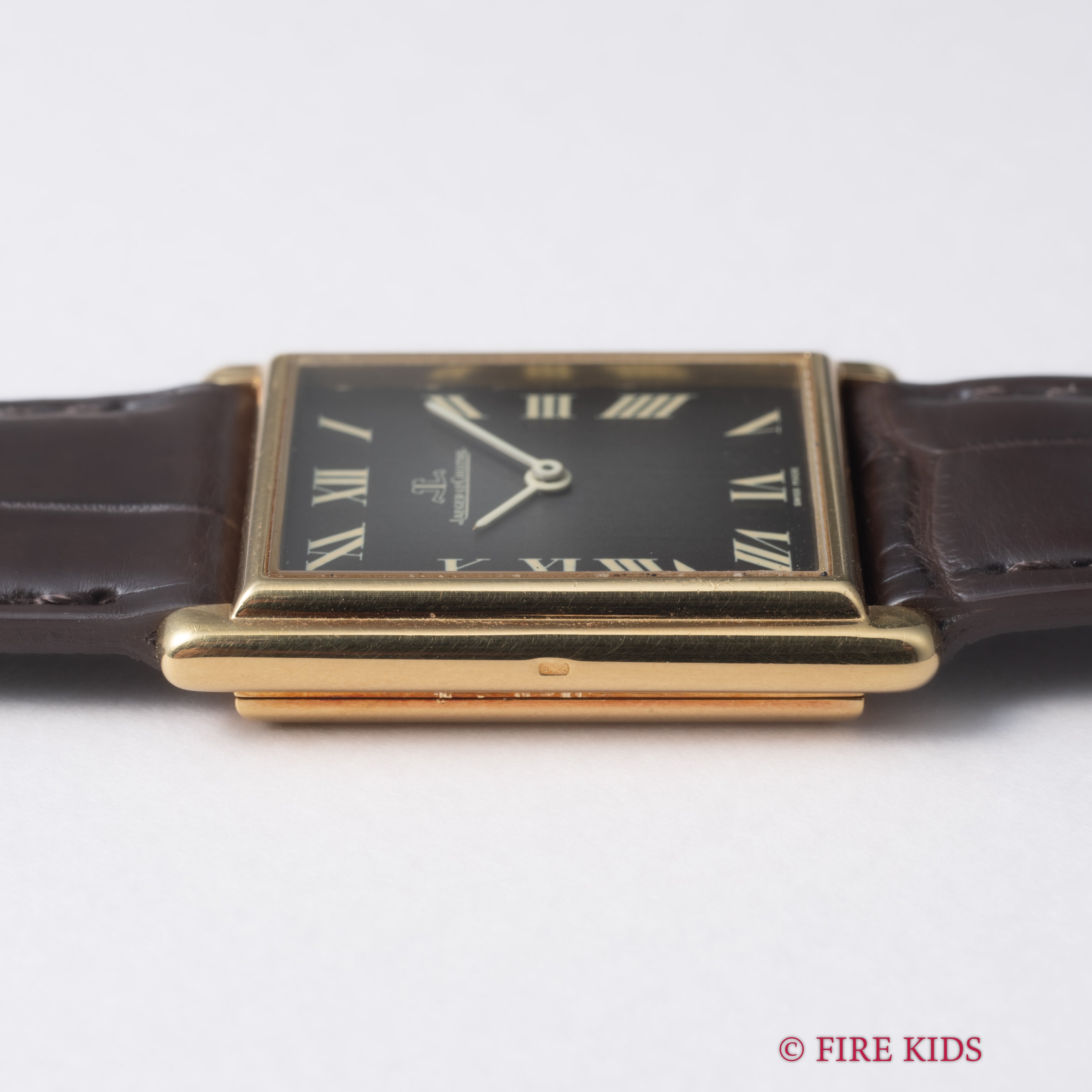 ジャガー・ルクルト 18金無垢イエローゴールド タンク型ケース 1980年代製 手巻き Cal.841