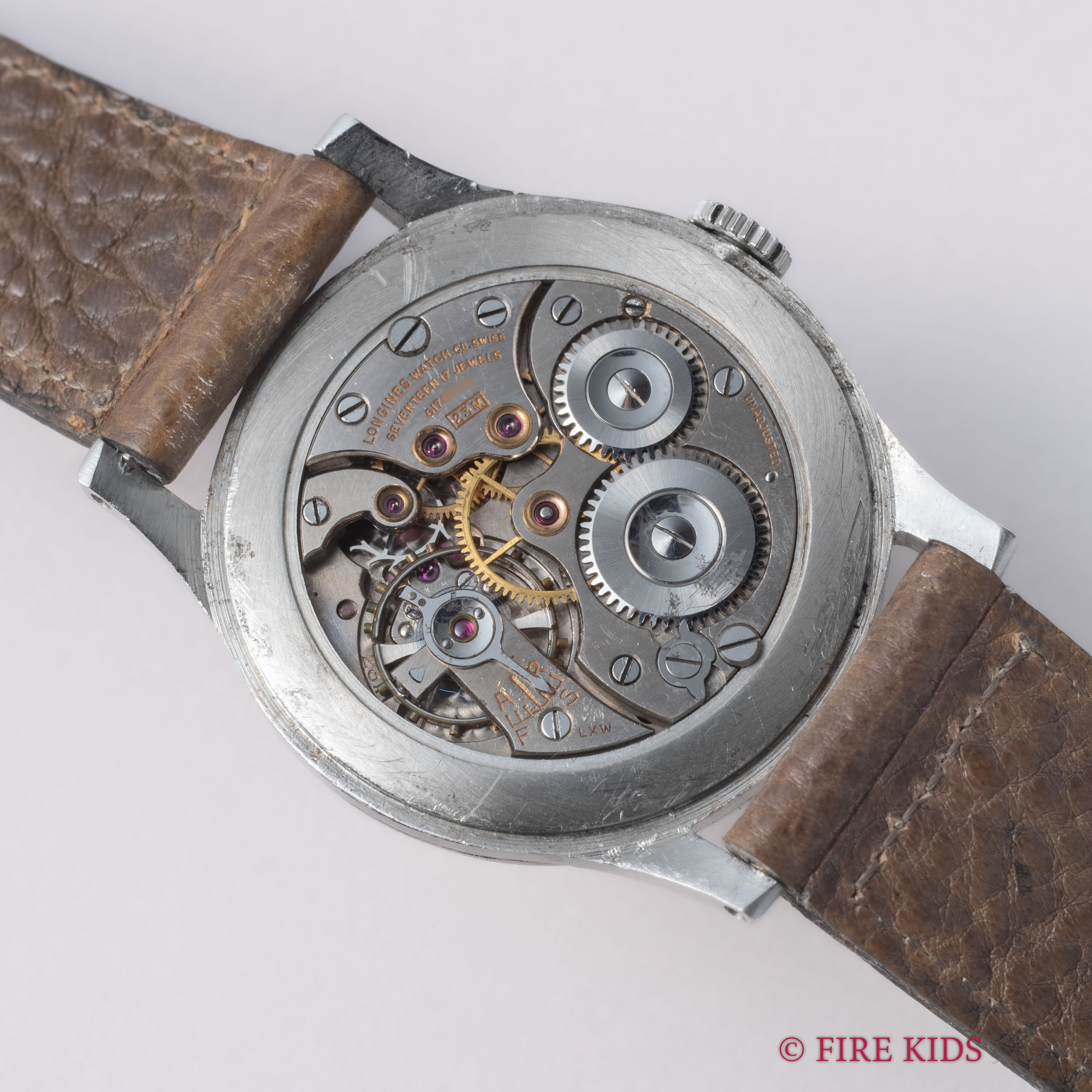 ロンジン 3バカダイヤル 1941年製 手巻きCal.23M スモールセコンド