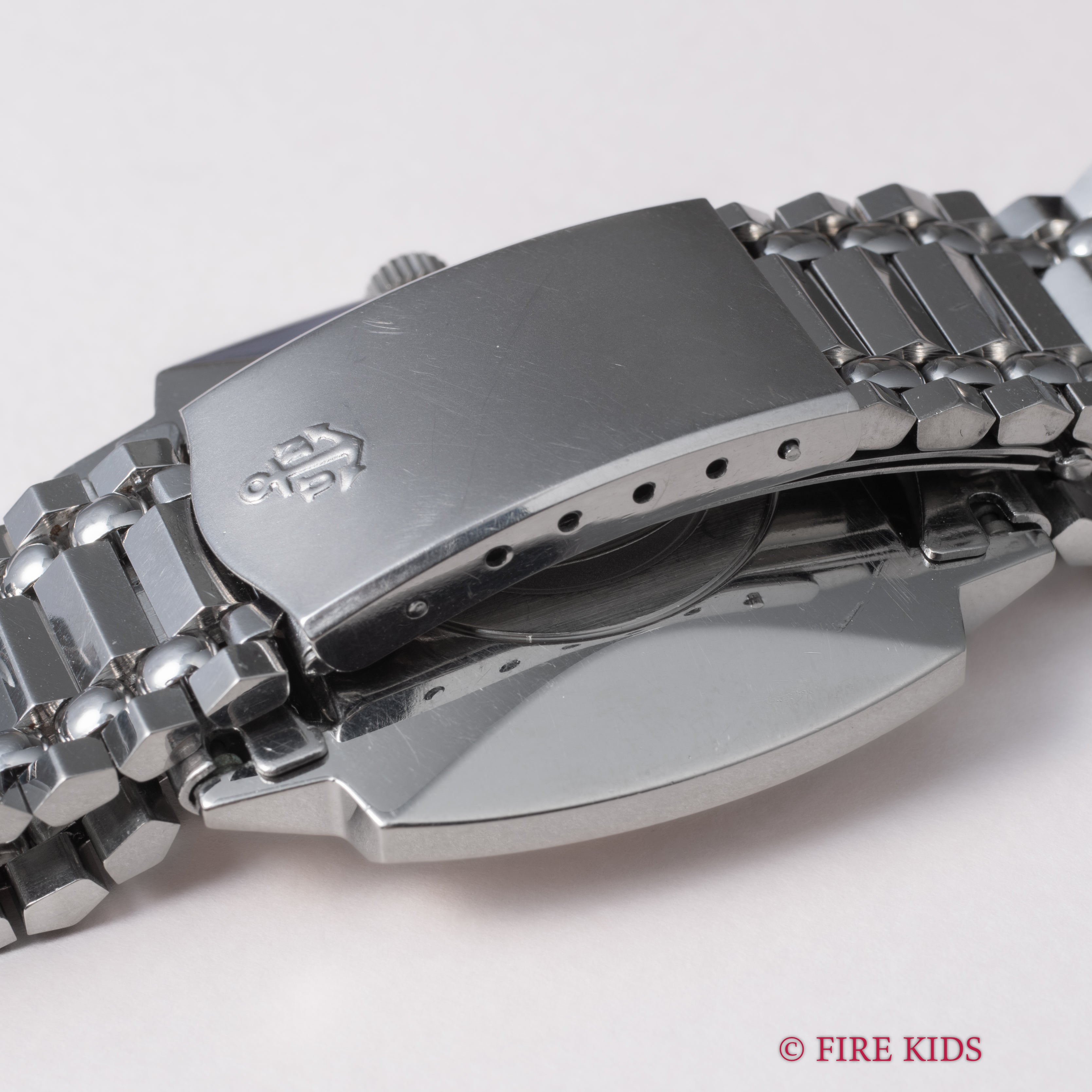 ユリスナルダン 1970年代製 オートマチック 純正ブレス付き クッションケース