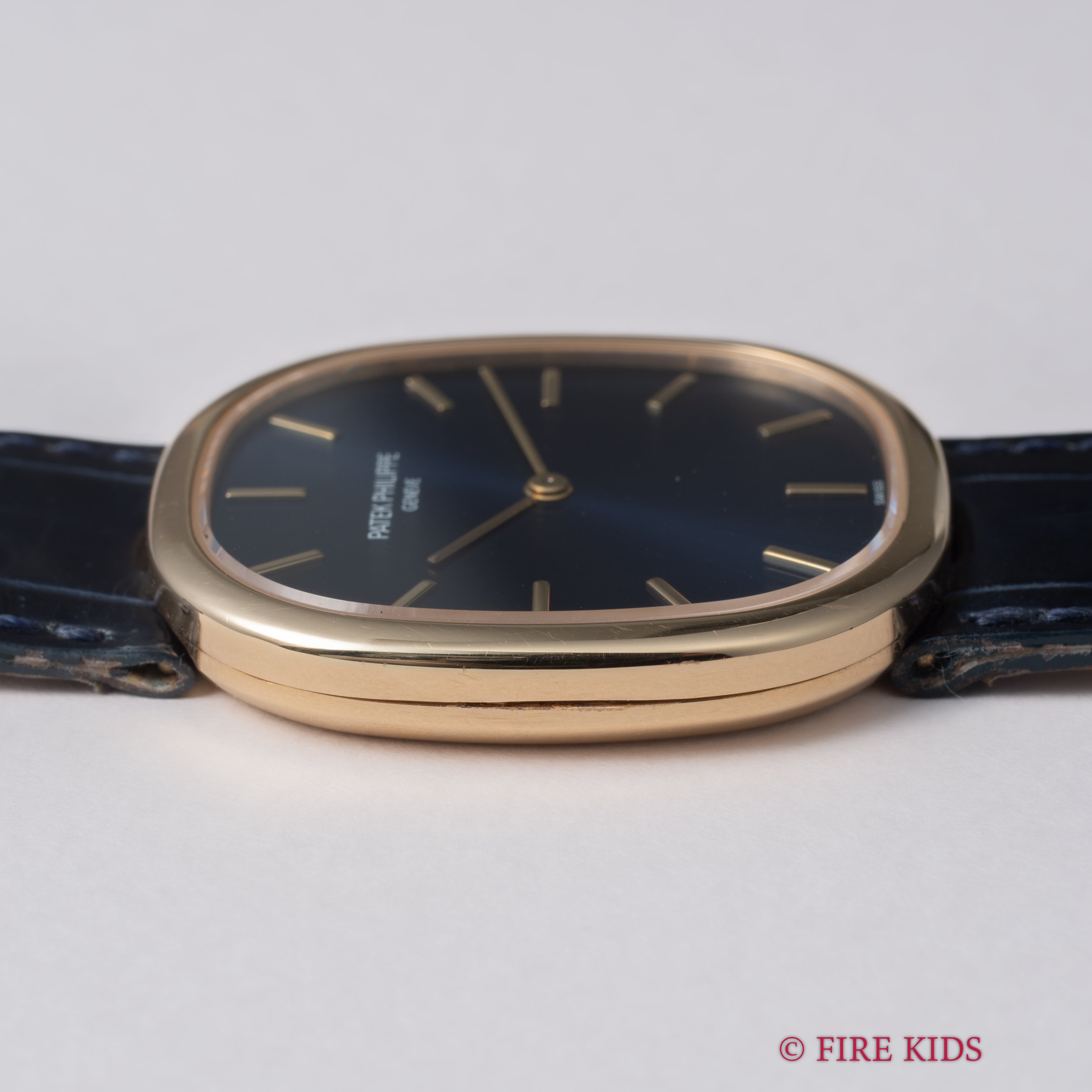 パテック・フィリップ ゴールデンエリプス ジャンボ Ref.3738 1970年代後半～1980年代前半製 18金無垢イエローゴールド Cal.240 マイクロローター 自動巻き 純正18金無垢尾錠付き