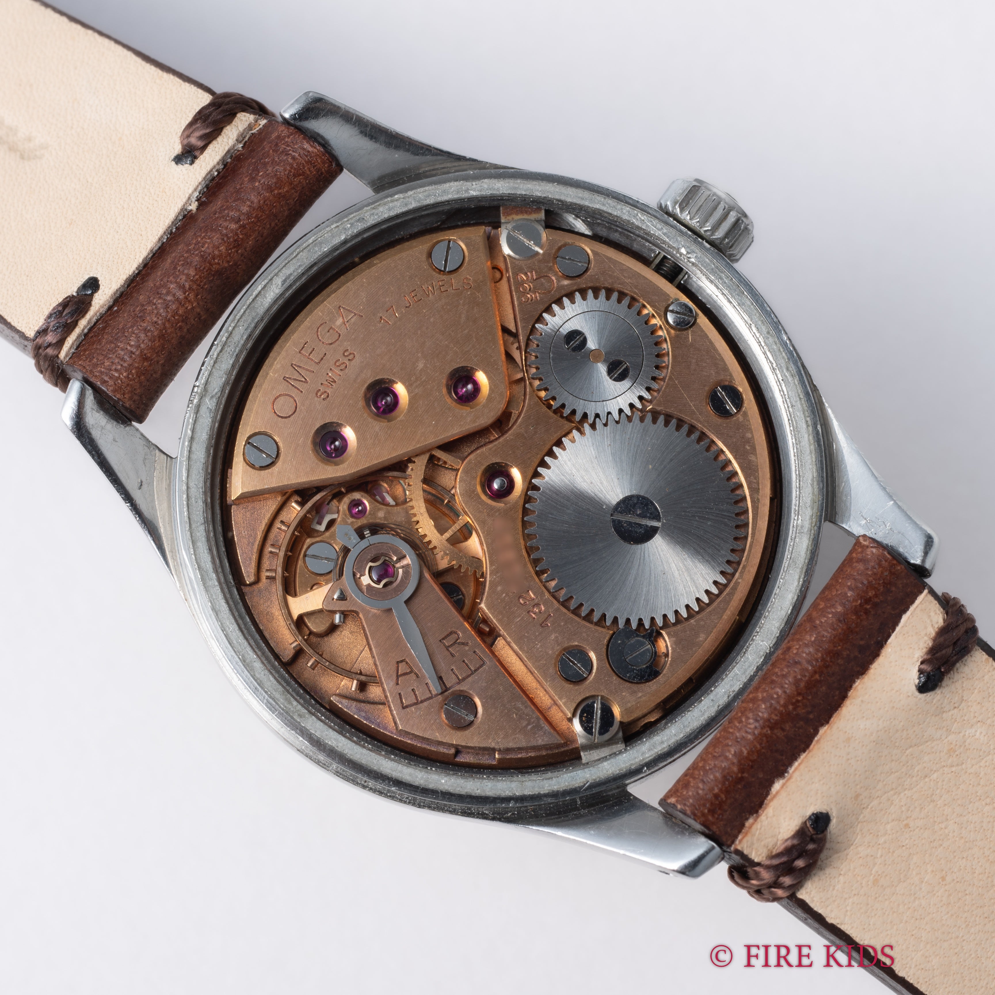 オメガ 30mmキャリバー Ref.2639-9 Cal.266 1952年製 全アラビアダイヤル スモールセコンド