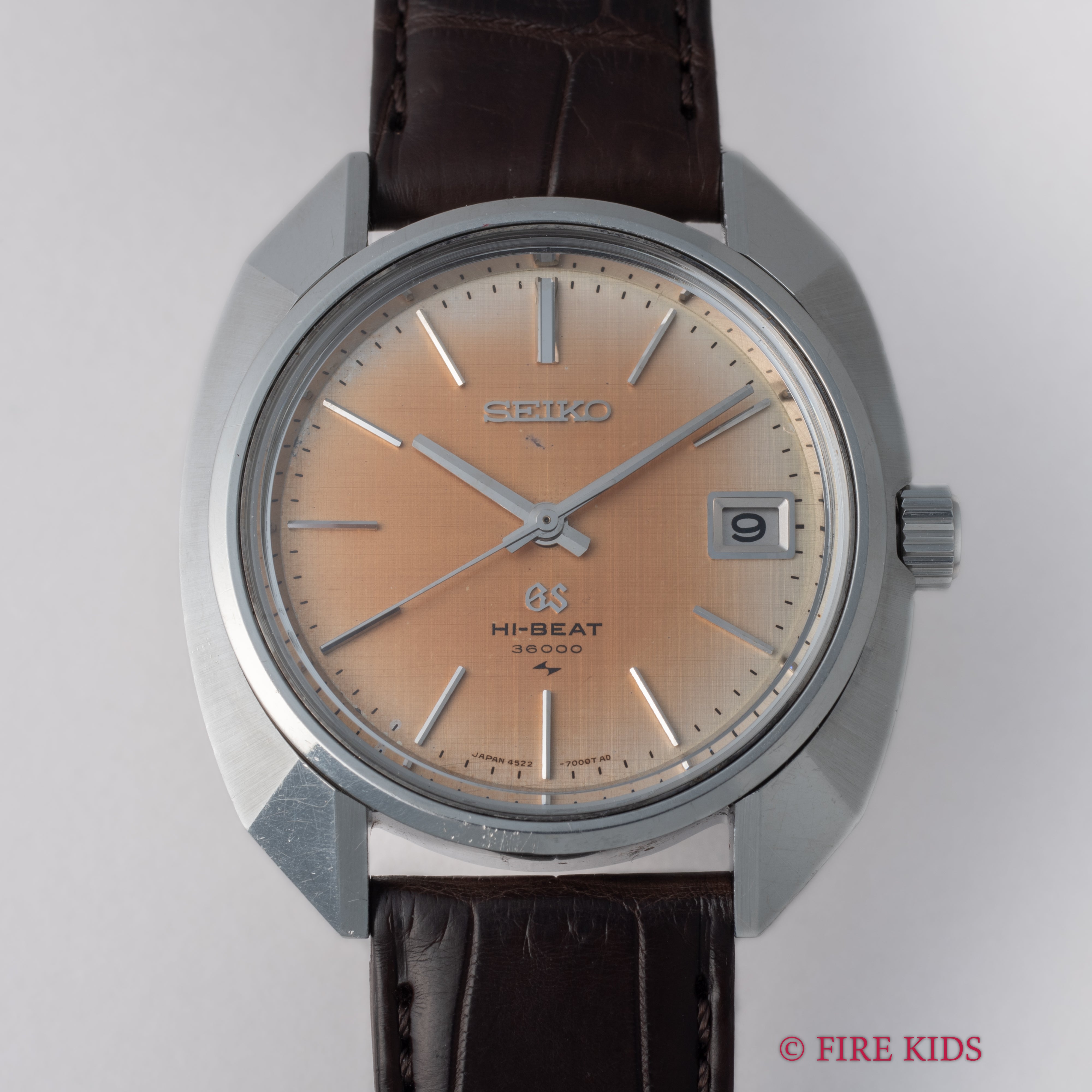 グランドセイコー 1969年製 45GS オクタゴンケース Ref.4522-7000 10振動手巻 36000 パティーナダイヤル