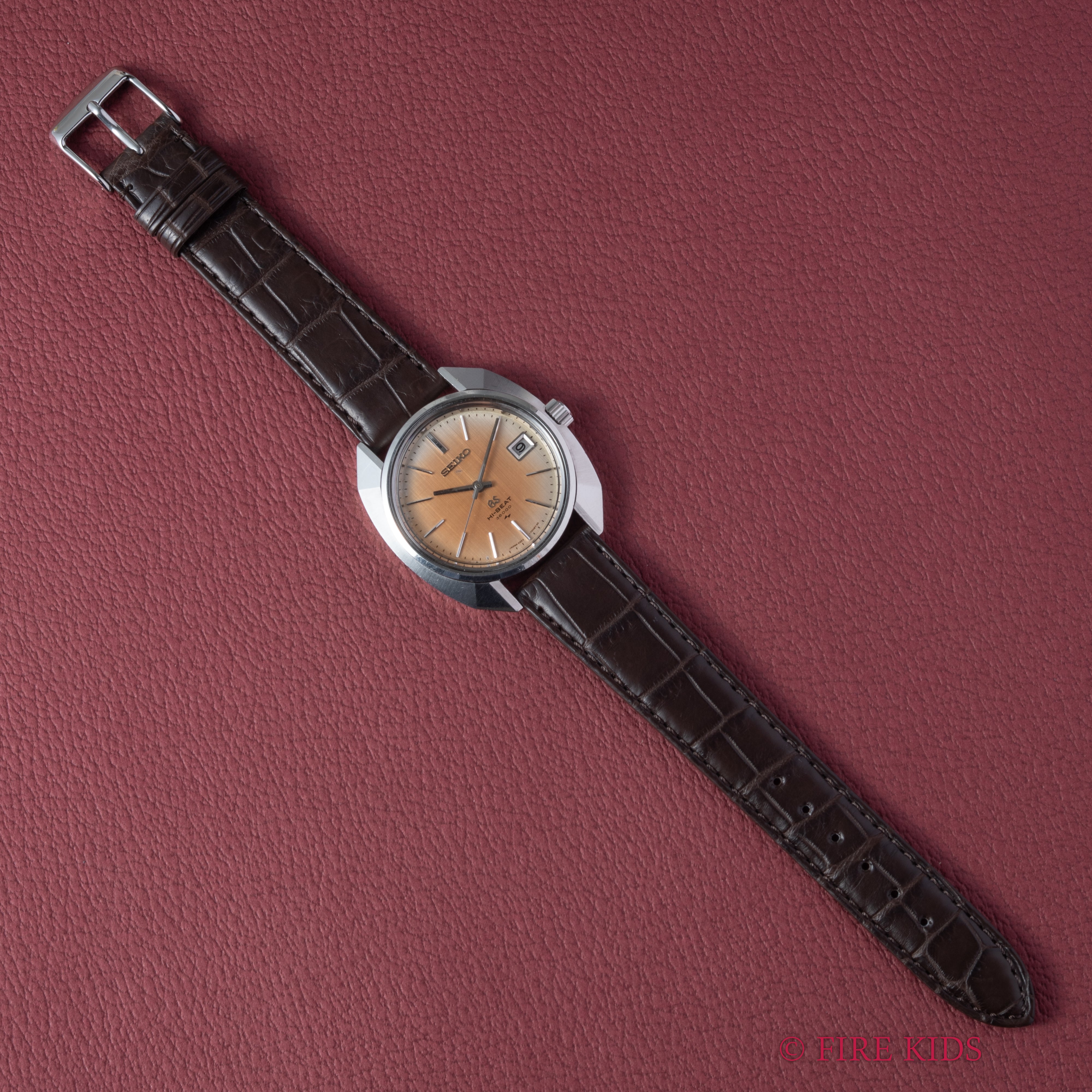 グランドセイコー 1969年製 45GS オクタゴンケース Ref.4522-7000 10振動手巻 36000 パティーナダイヤル