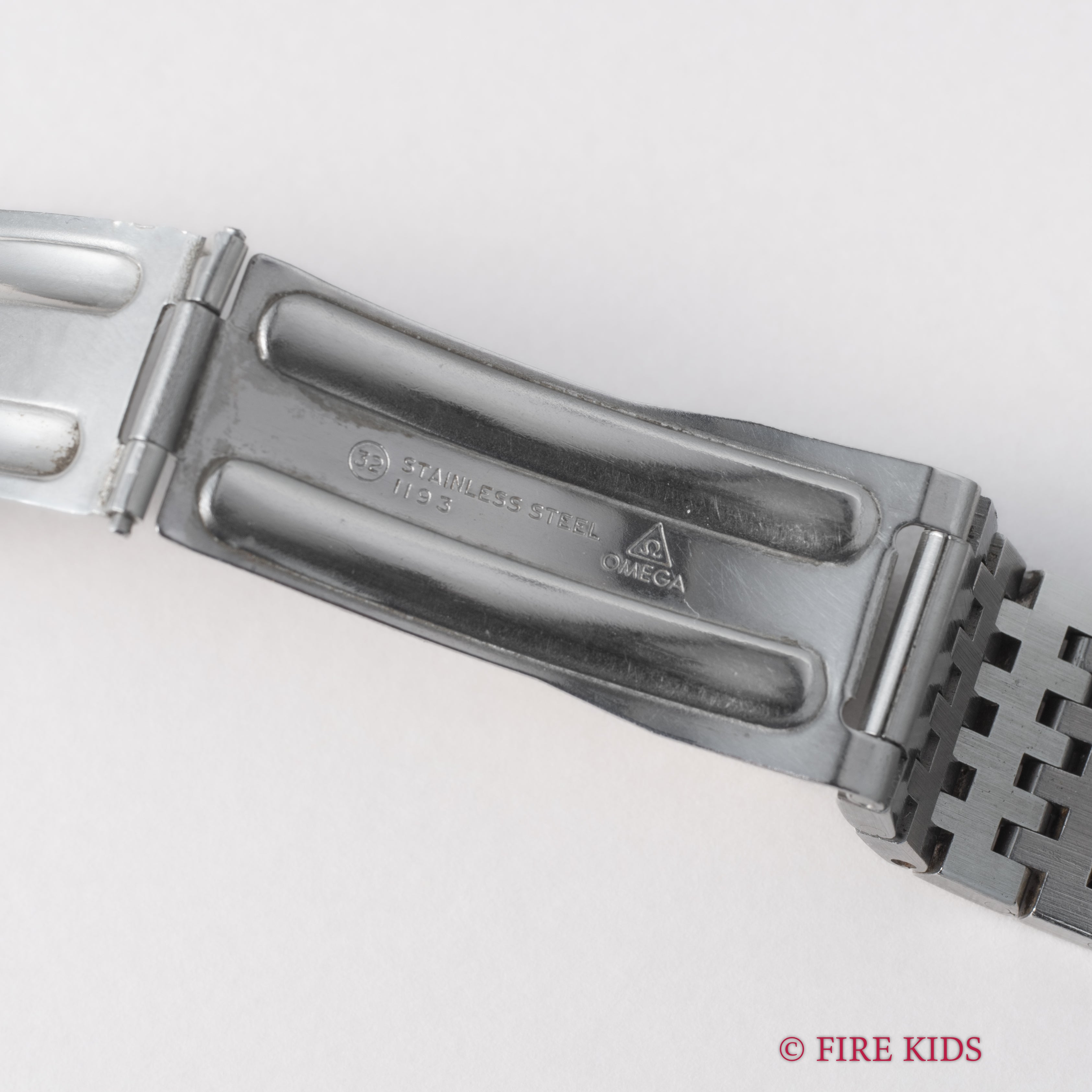 オメガ ジュネーブ 1973年製 シルバーダイヤル 純正ブレス付き ハイビート自動巻き