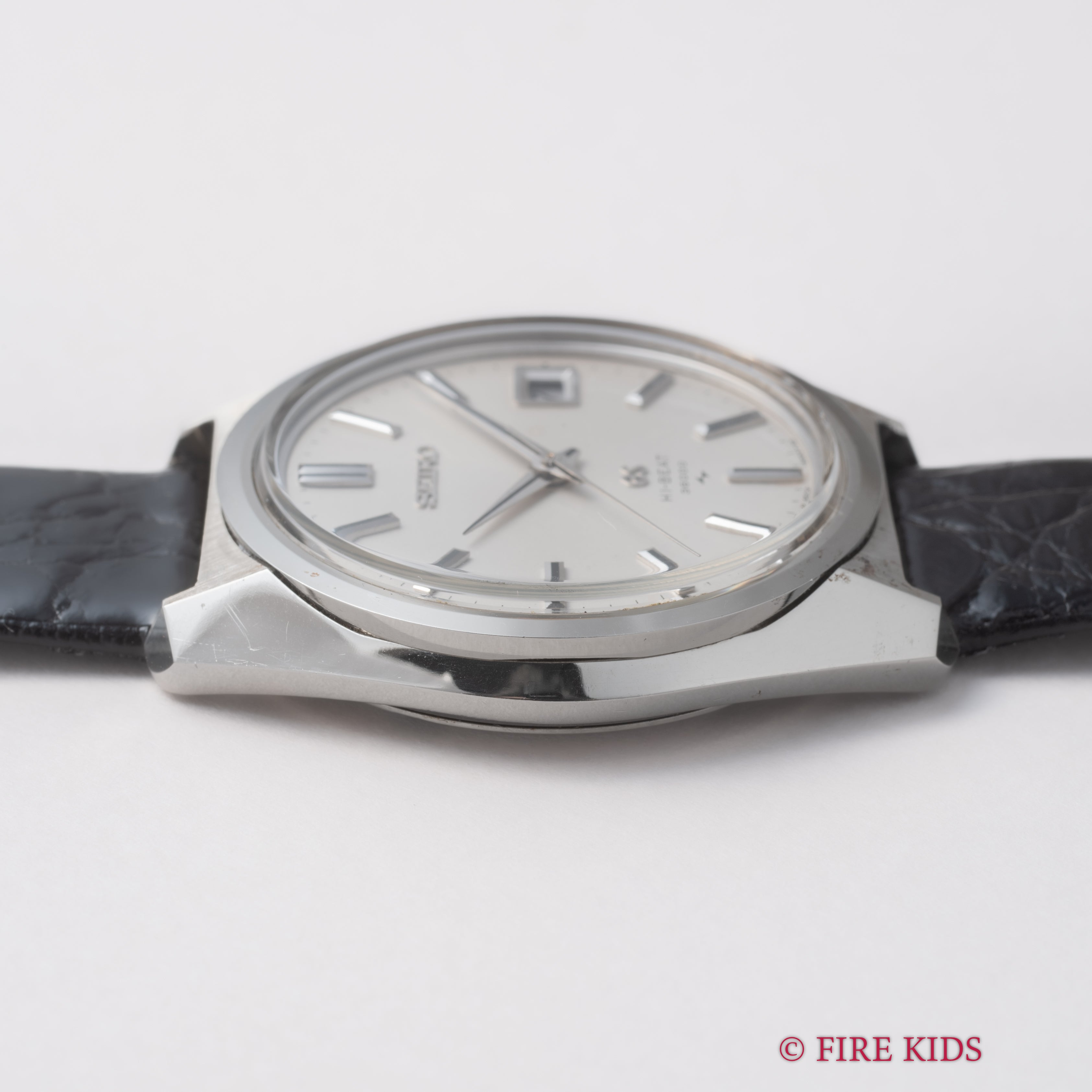 グランドセイコー ハイビート 1968年製 10振動 手巻 45GS Ref.4522-8000 GS尾錠付