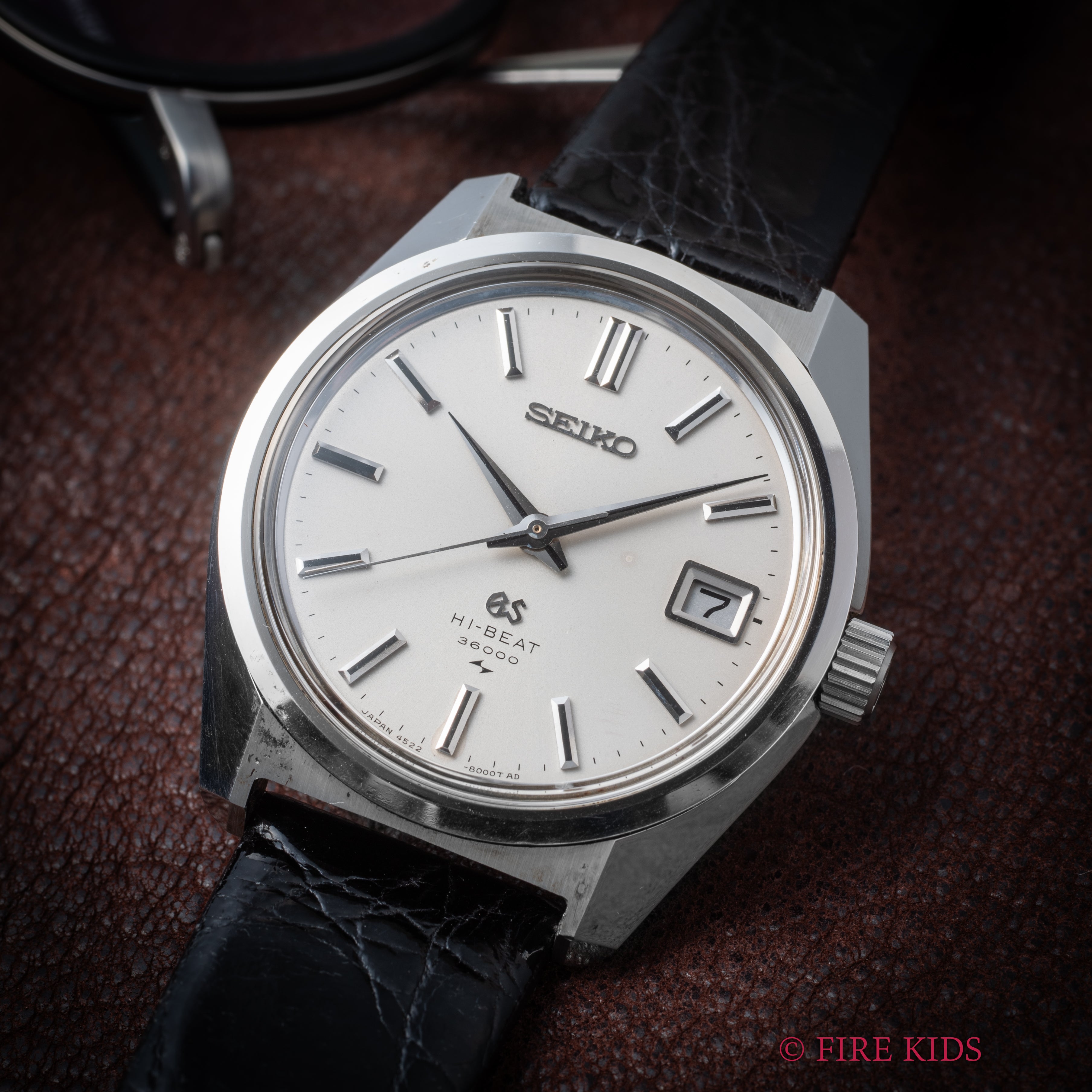 グランドセイコー ハイビート 1968年製 10振動 手巻 45GS Ref.4522-8000 GS尾錠付