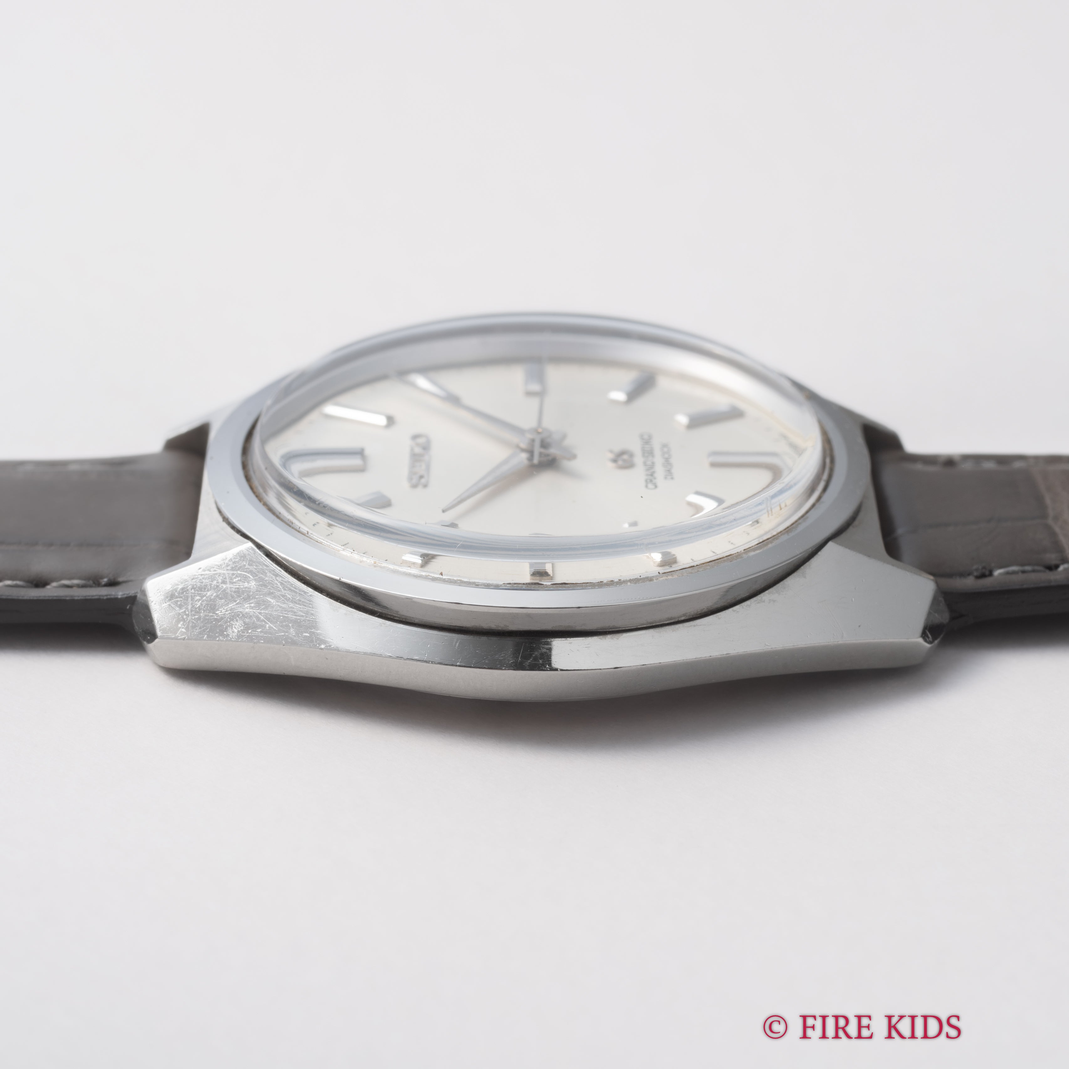 グランドセイコー 手巻き 1966年製 44GS後期 手巻 Ref.4420-9000 セイコースタイルケース