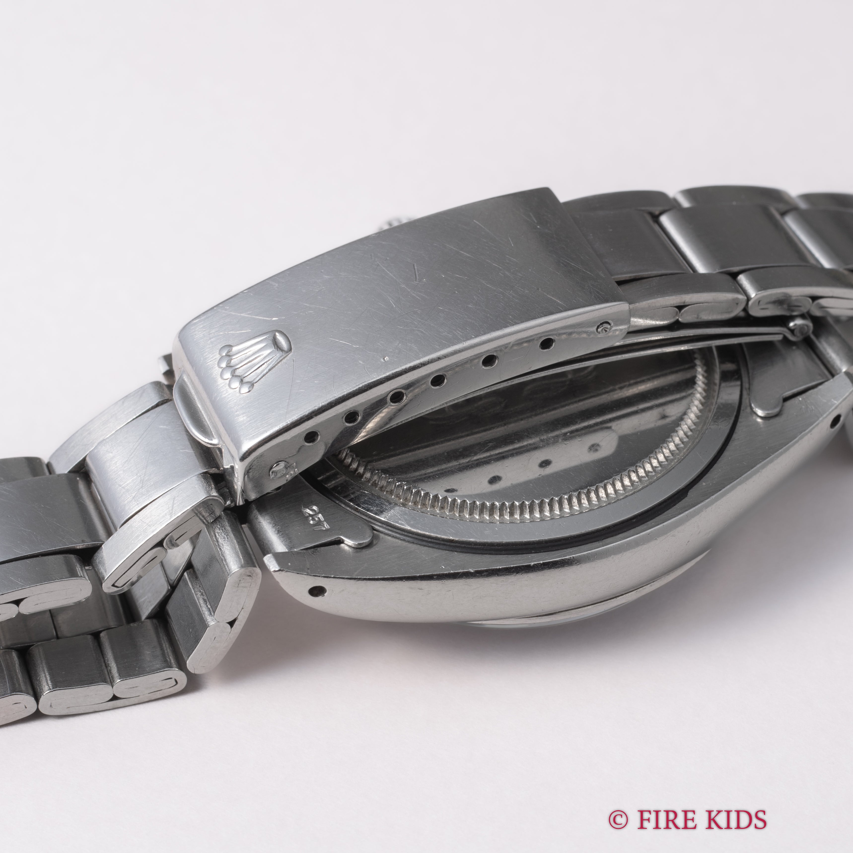 ロレックス オイスターデイト 1971年製 Ref.6694 手巻 ブラックダイヤル  ドーム風防 3連オイスターブレス