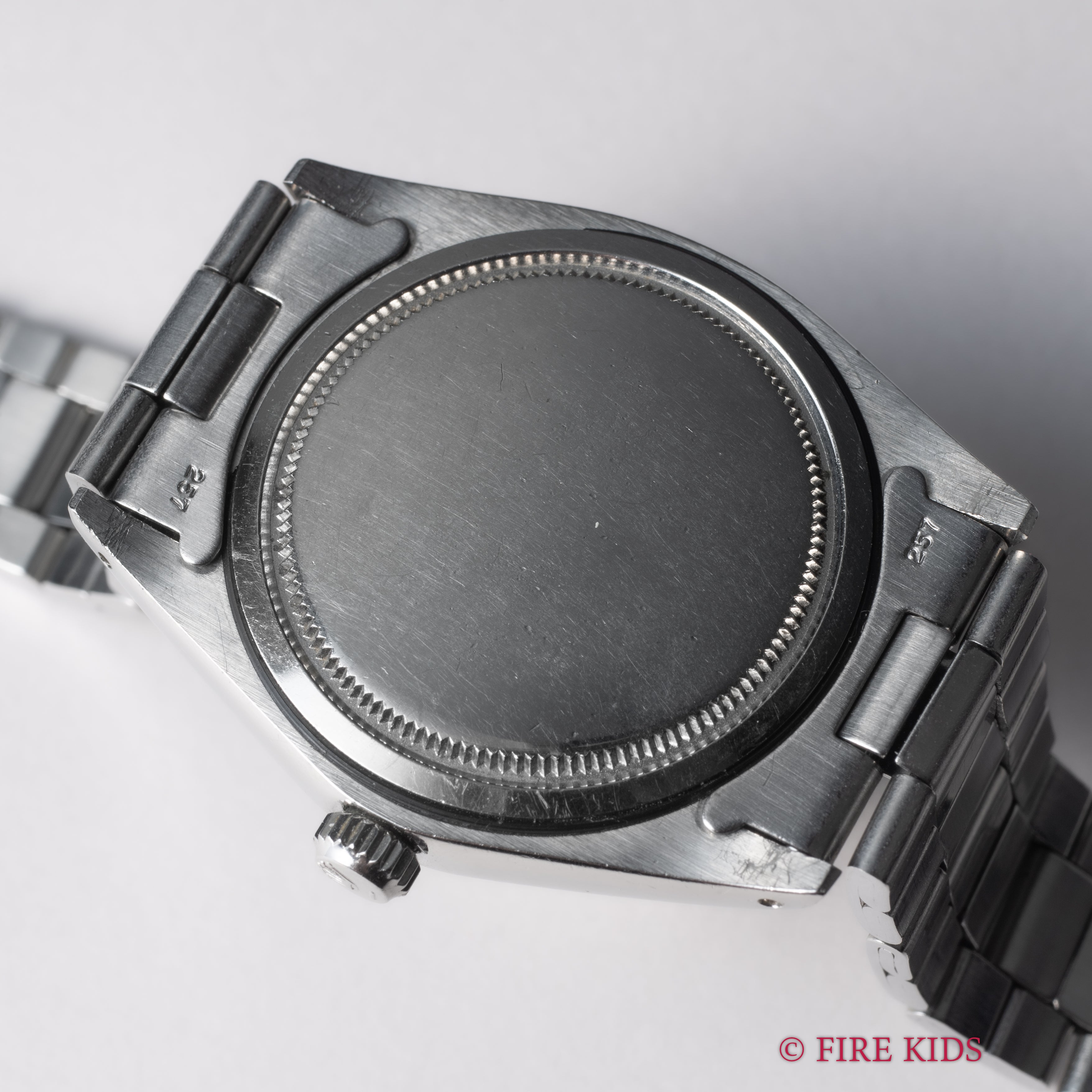 ロレックス オイスターデイト 1971年製 Ref.6694 手巻 ブラックダイヤル  ドーム風防 3連オイスターブレス