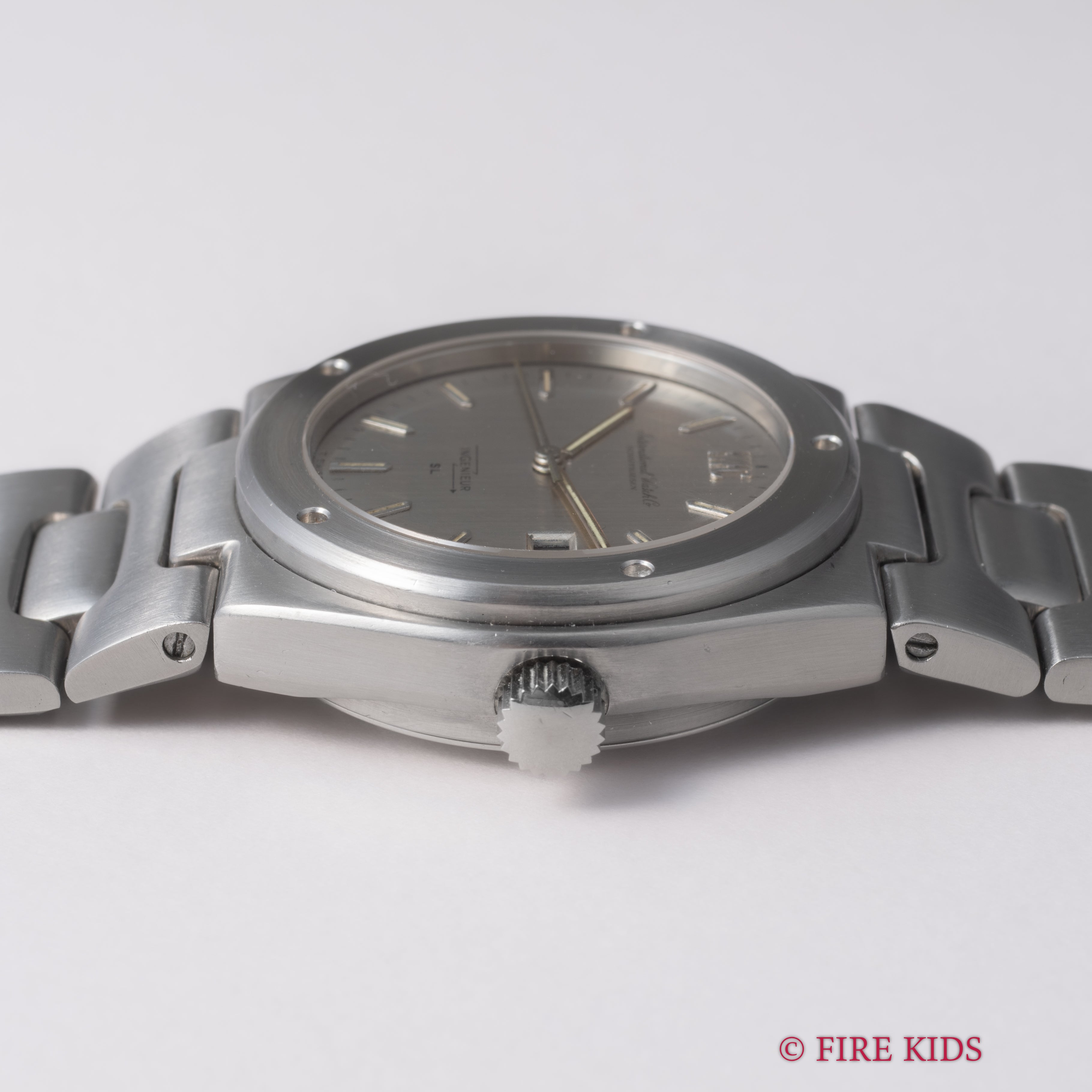 IWC 1978年製 インヂュニアSL ジャンボ Ref.1832  ジェラルド・ジェンタ デザイン ペラトン式自動巻 Cal.8541B