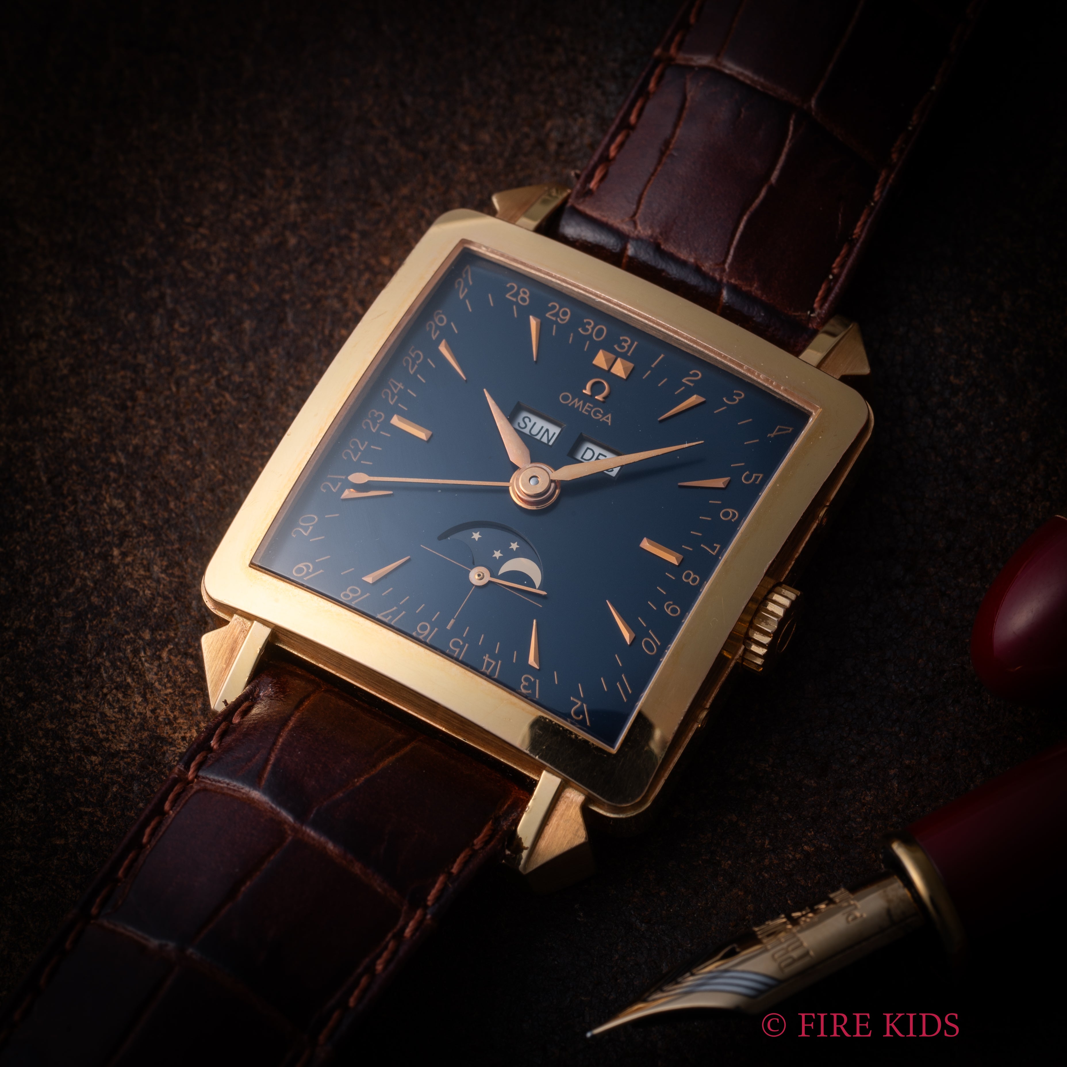 オメガ コスミック ミュージアム トリカレムーン 2002年製 1951本限定 18金無垢 Ref.57018003