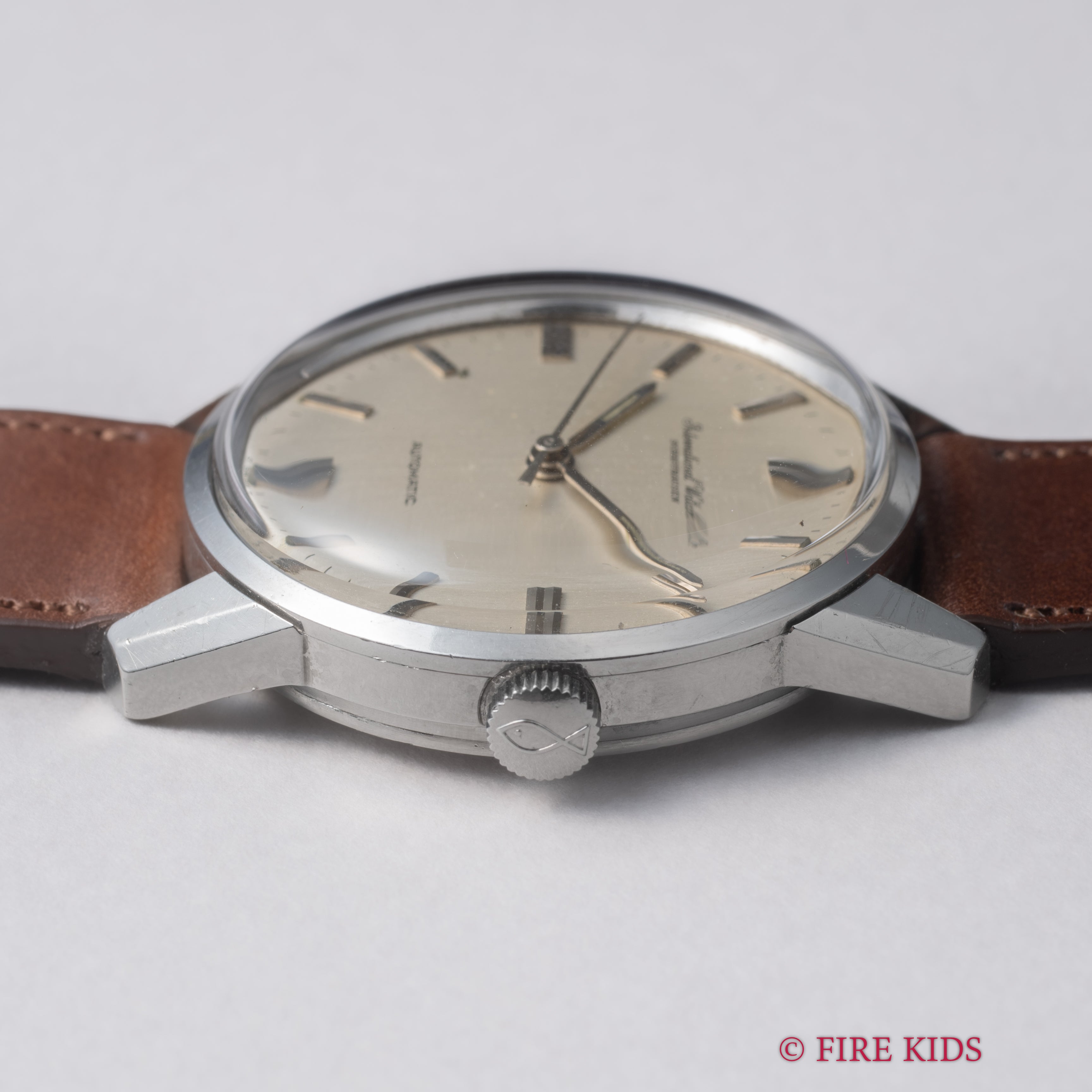 IWC 1967年製 ラウンドケース ペラトン式自動巻き Cal.854 R810A お魚リューズ ノンデイト
