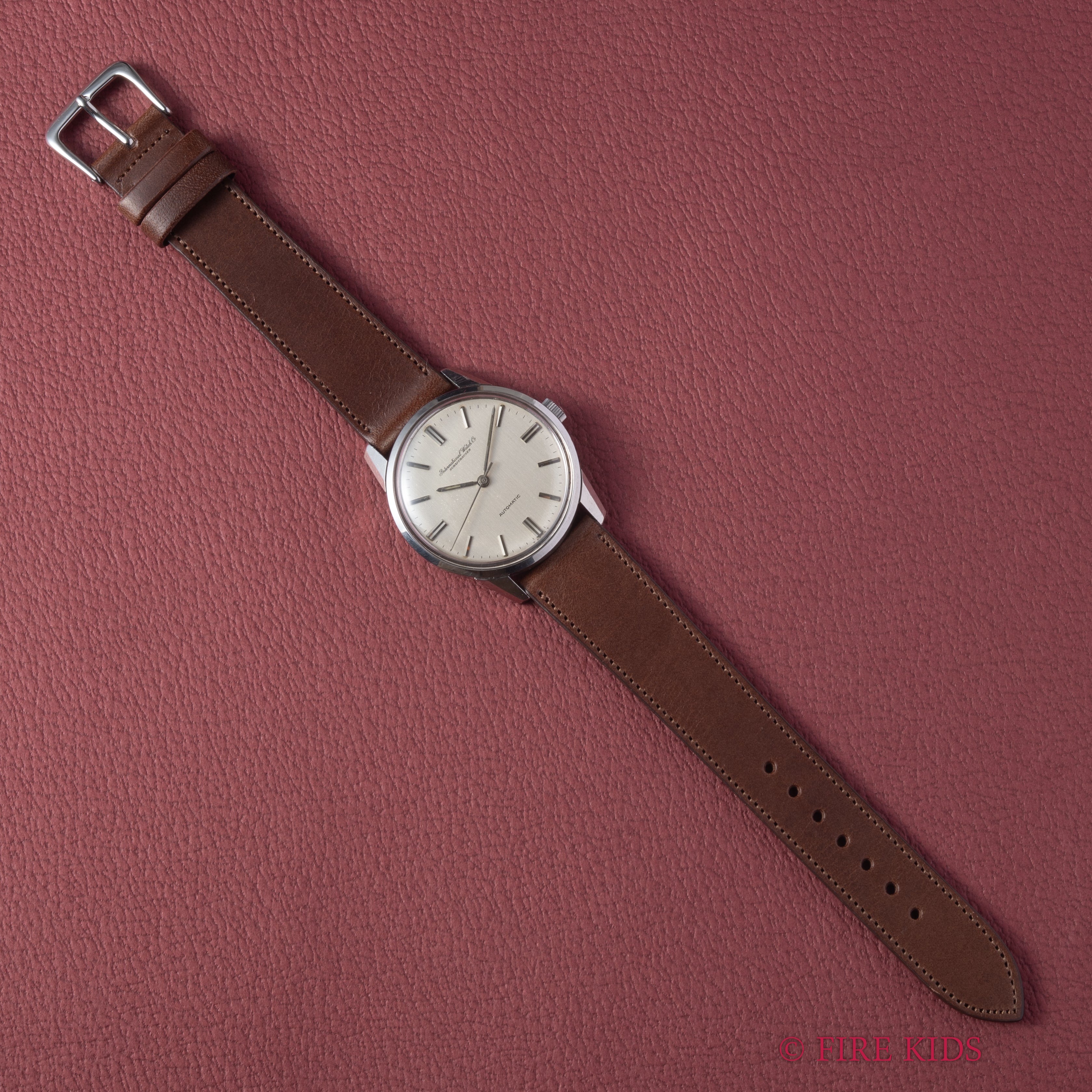 IWC 1967年製 ラウンドケース ペラトン式自動巻き Cal.854 R810A お魚リューズ ノンデイト