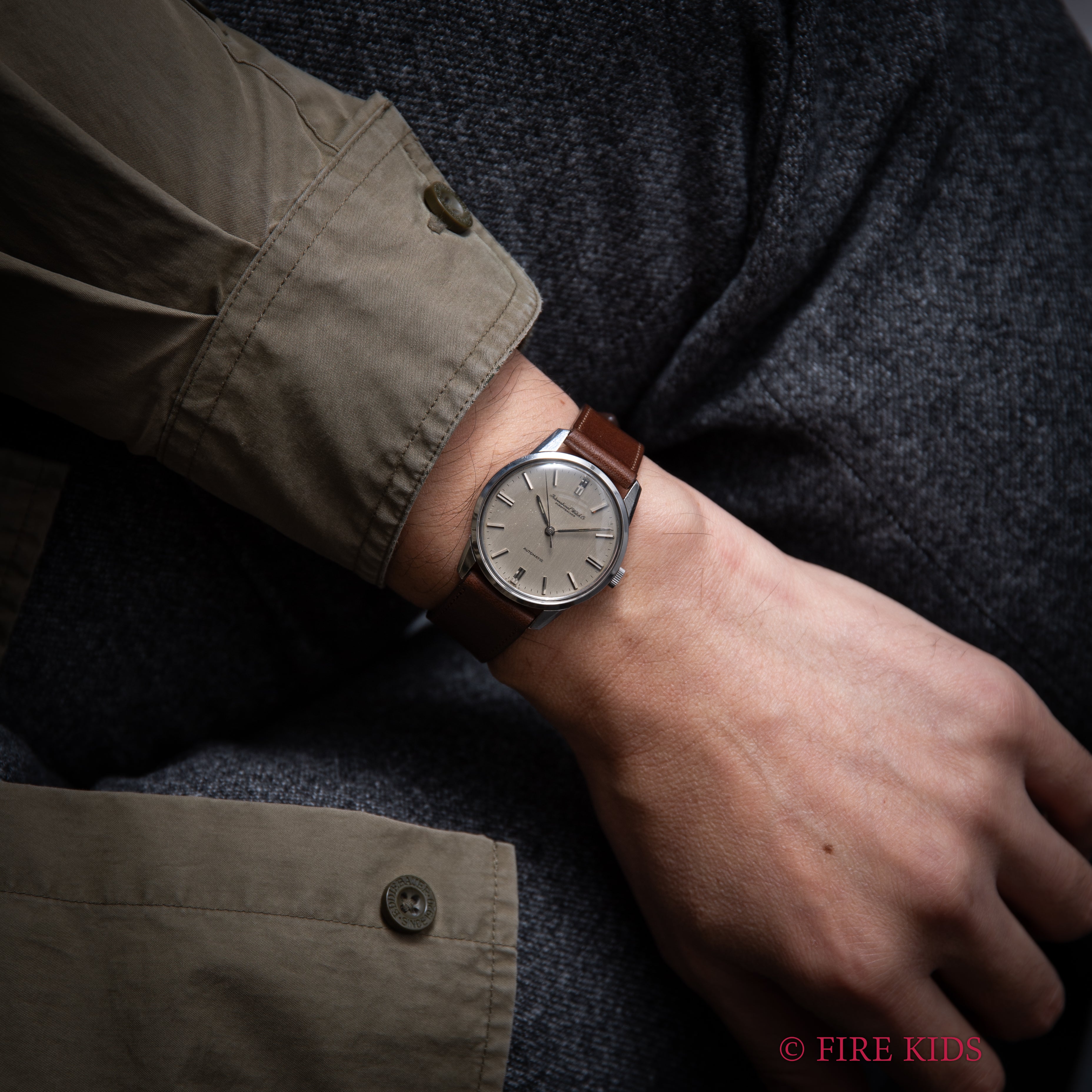 IWC 1967年製 ラウンドケース ペラトン式自動巻き Cal.854 R810A お魚リューズ ノンデイト