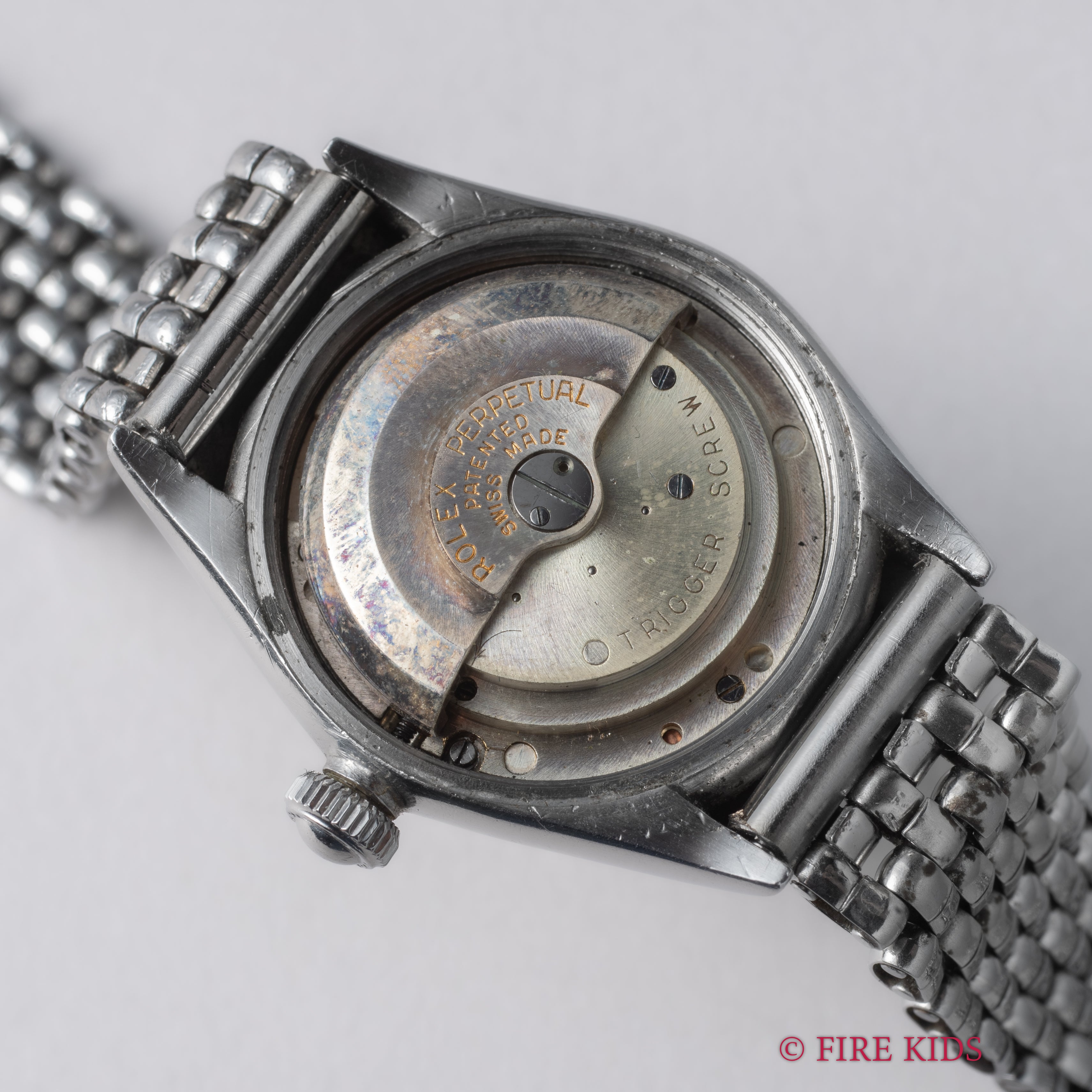 ロレックス バブルバック シェルフーデッド 飛びローマンダイアル 1942年製 ゲイフレアー社ブレス