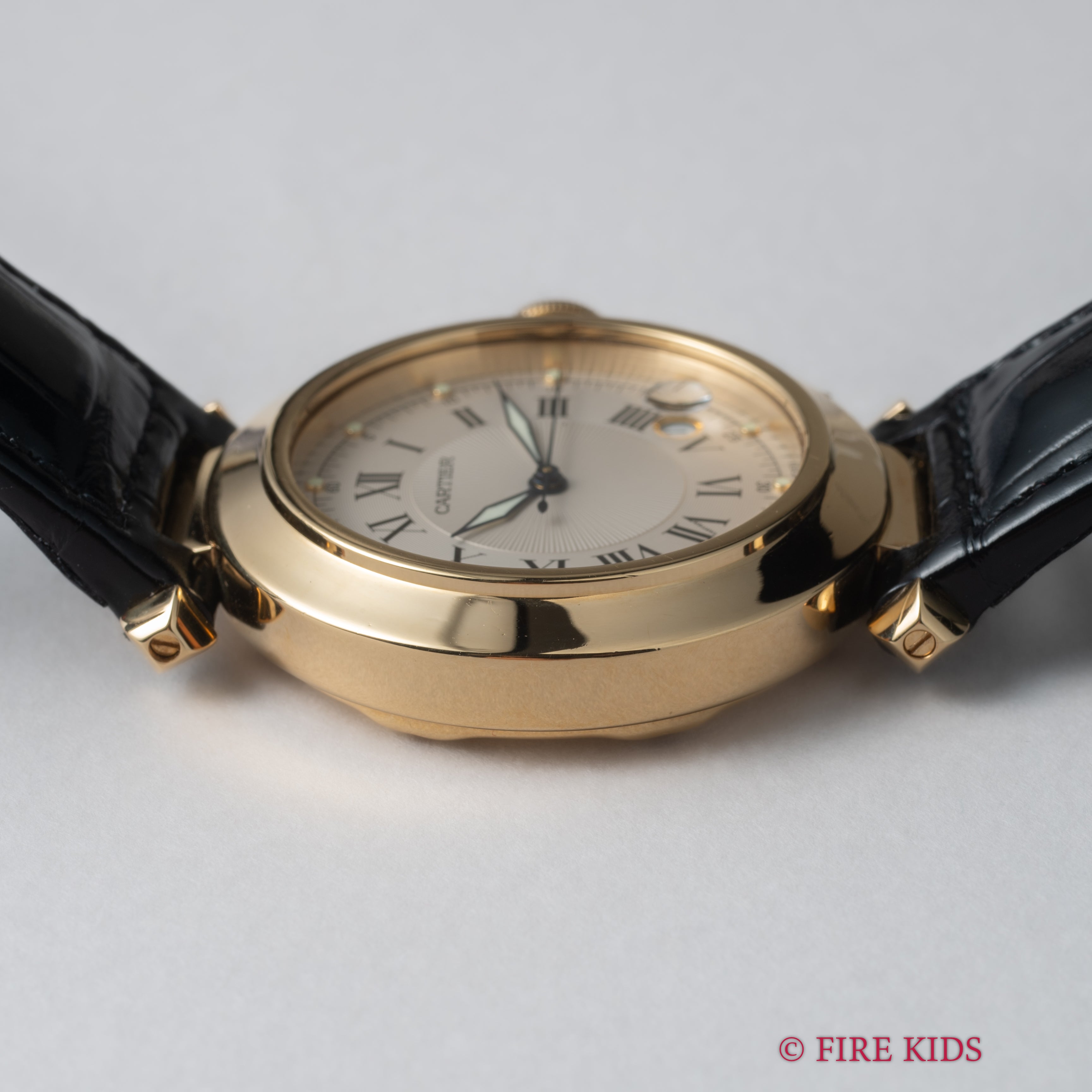 カルティエ 18金無垢パシャ 1990年代製 自動巻き ホワイトローマンダイヤル 純正18金無垢Dバックル付