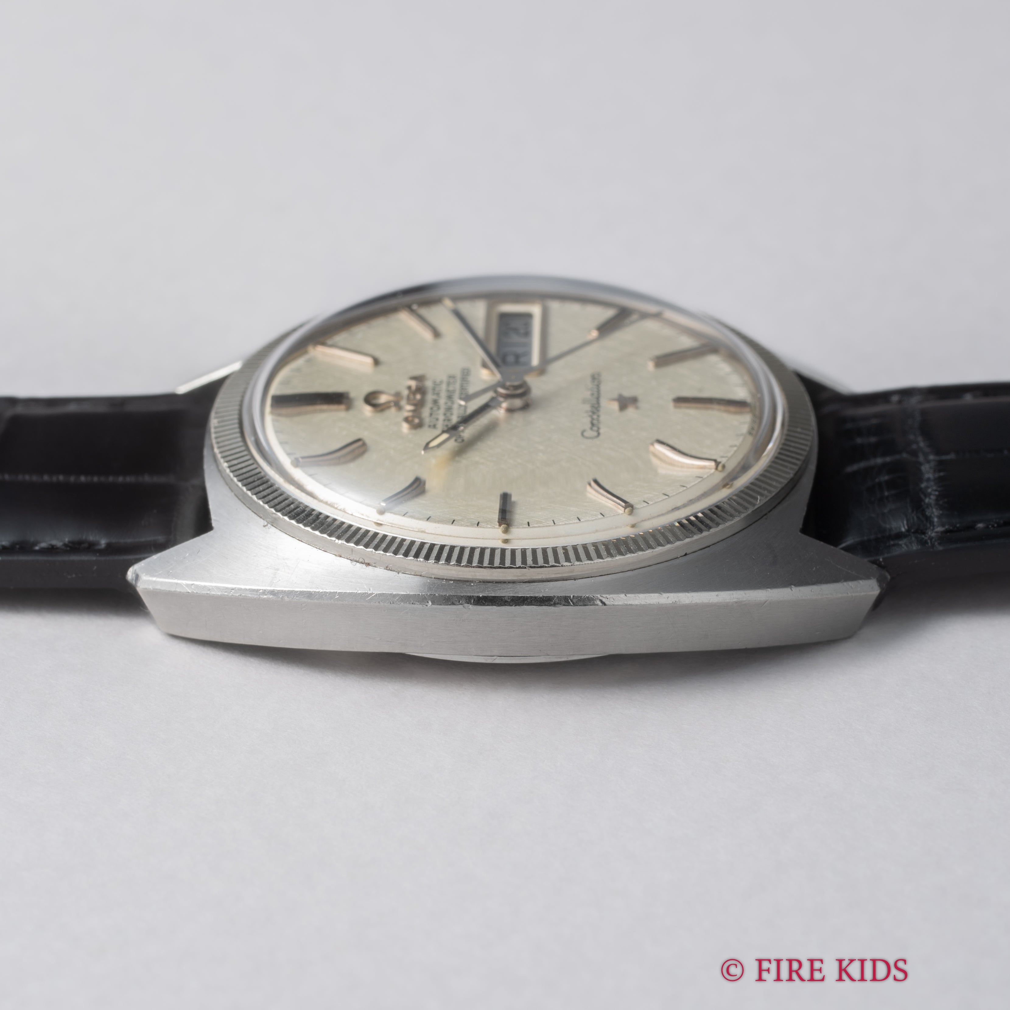 オメガ コンステレーション 1969年製 Ref.168.029 ジェンタ WGベゼル リネンシルバーダイヤル