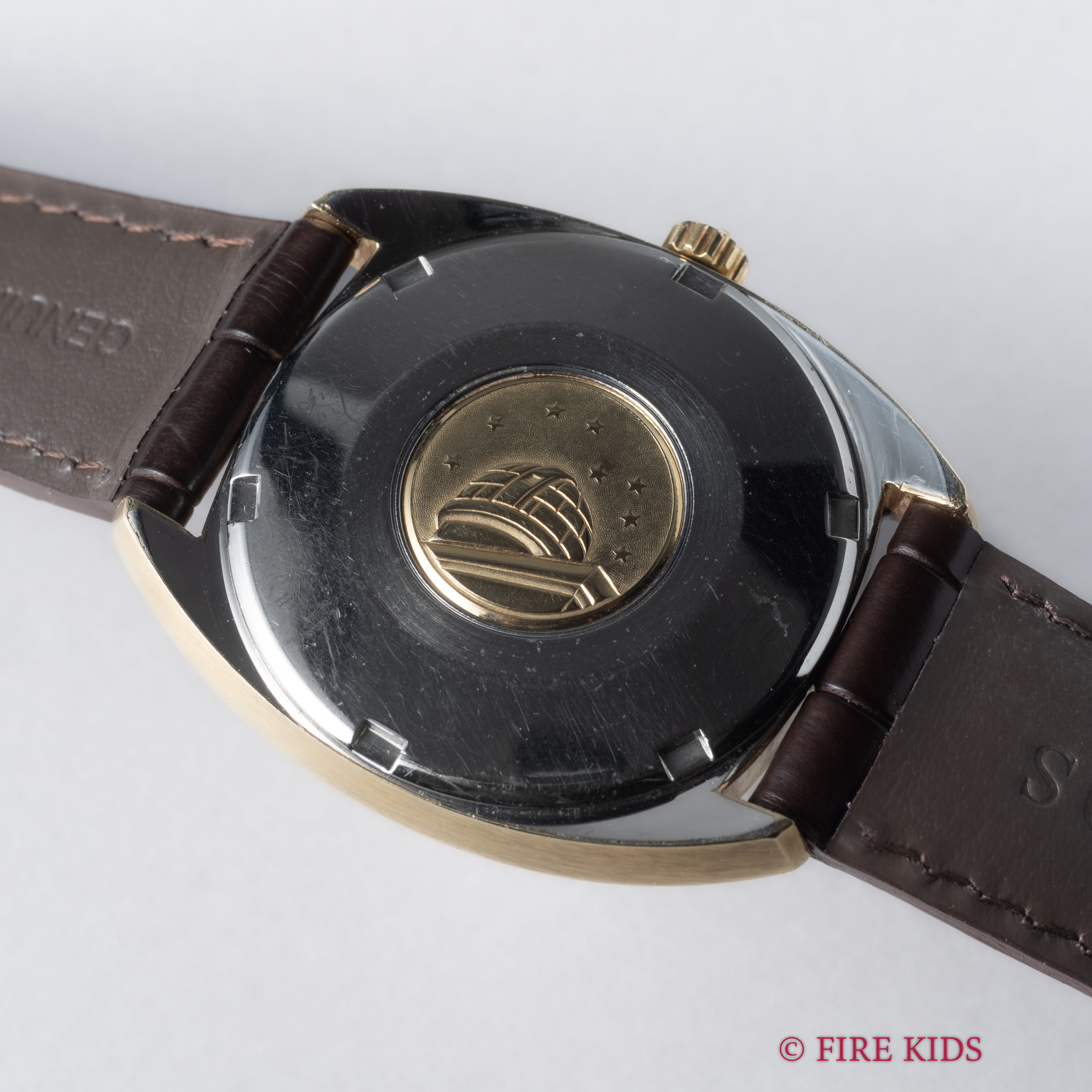 オメガ コンステレーション 1966年製 トップゴールドケース ジェンタデザイン初期型 Cal.561 自動巻クロノメーター