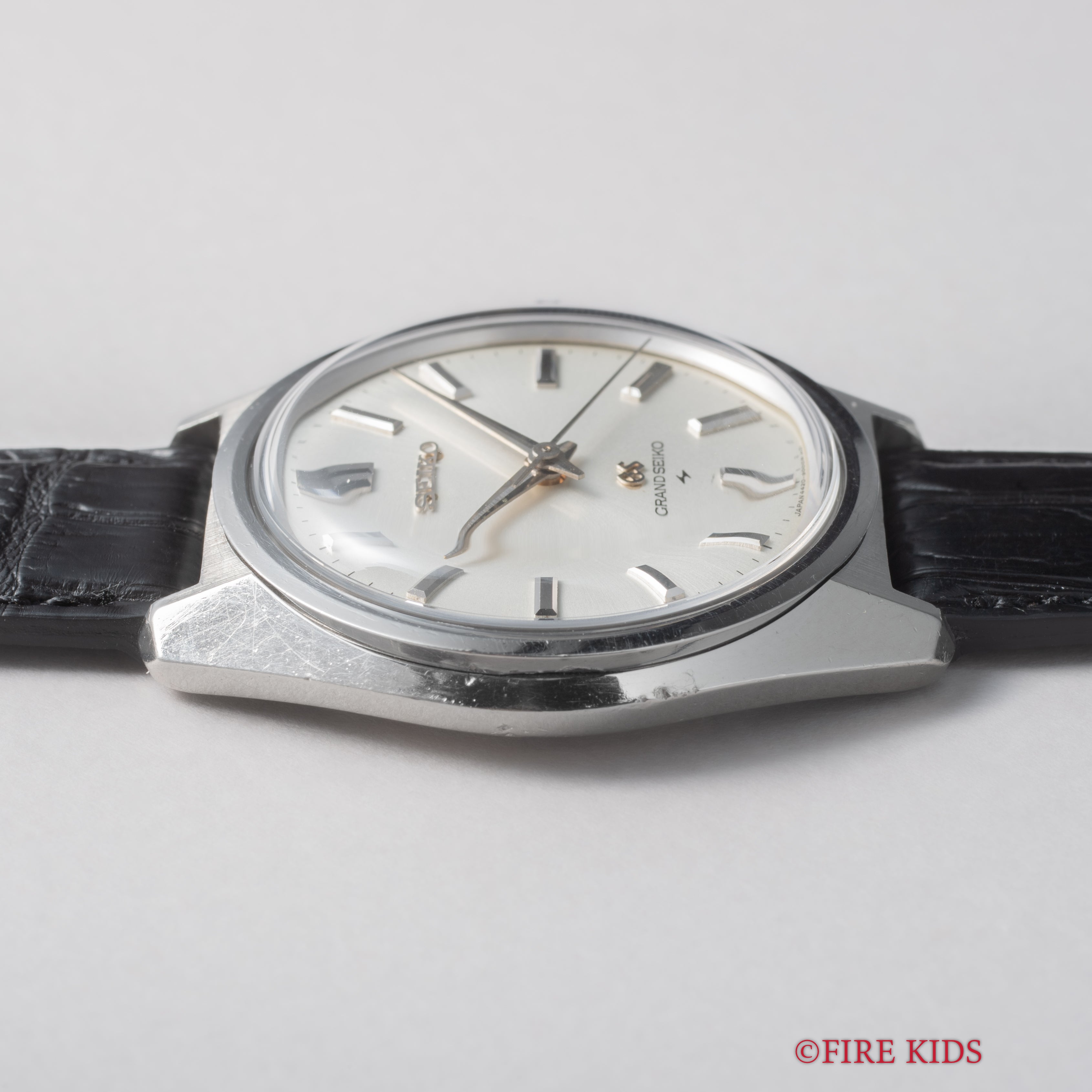 グランドセイコー 手巻き 1967年製 44GS 後期 Ref.4420-9000 セイコースタイルケース