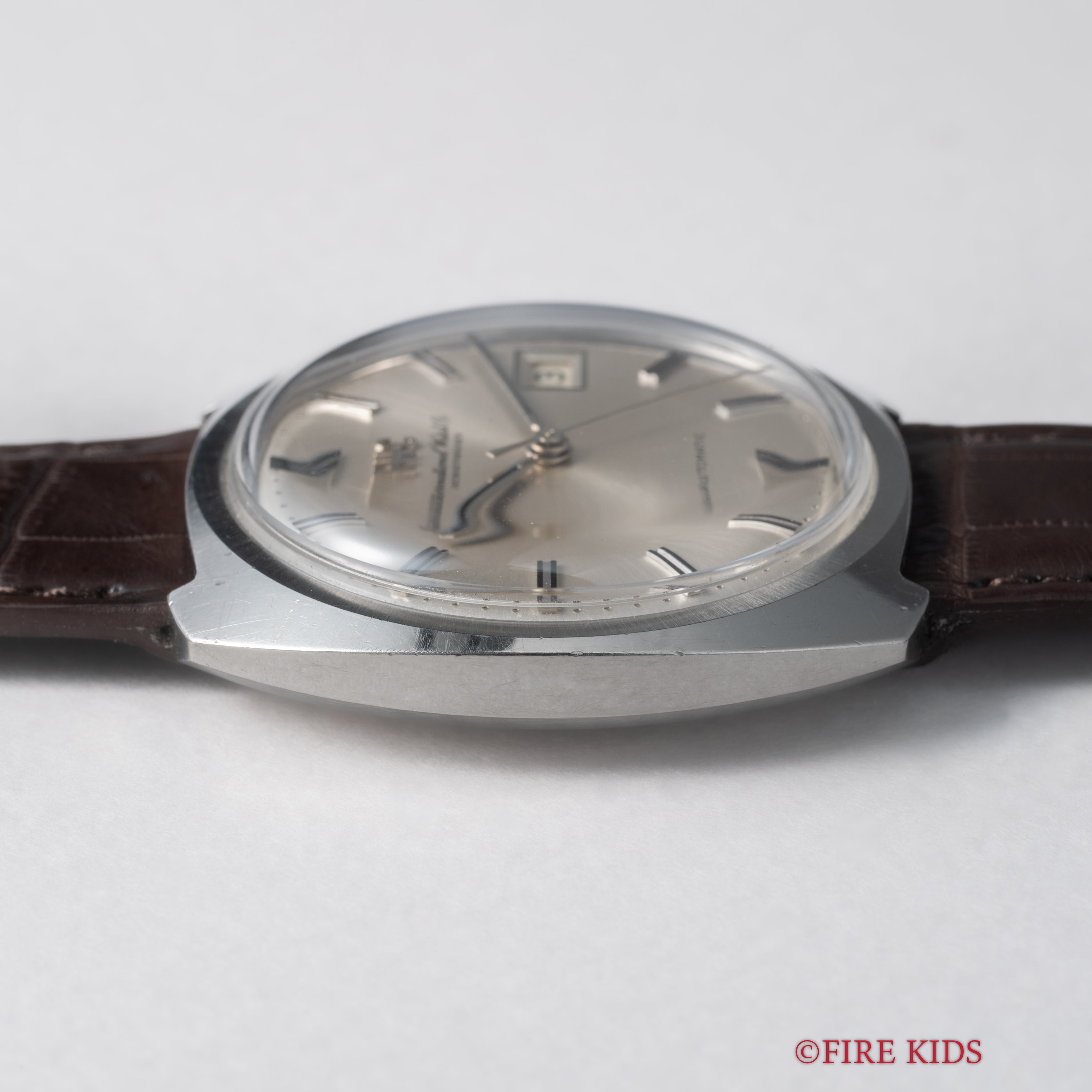IWC 1967年製 Ref.814A クッションケース ペラトン式自動巻き Cal.8541
