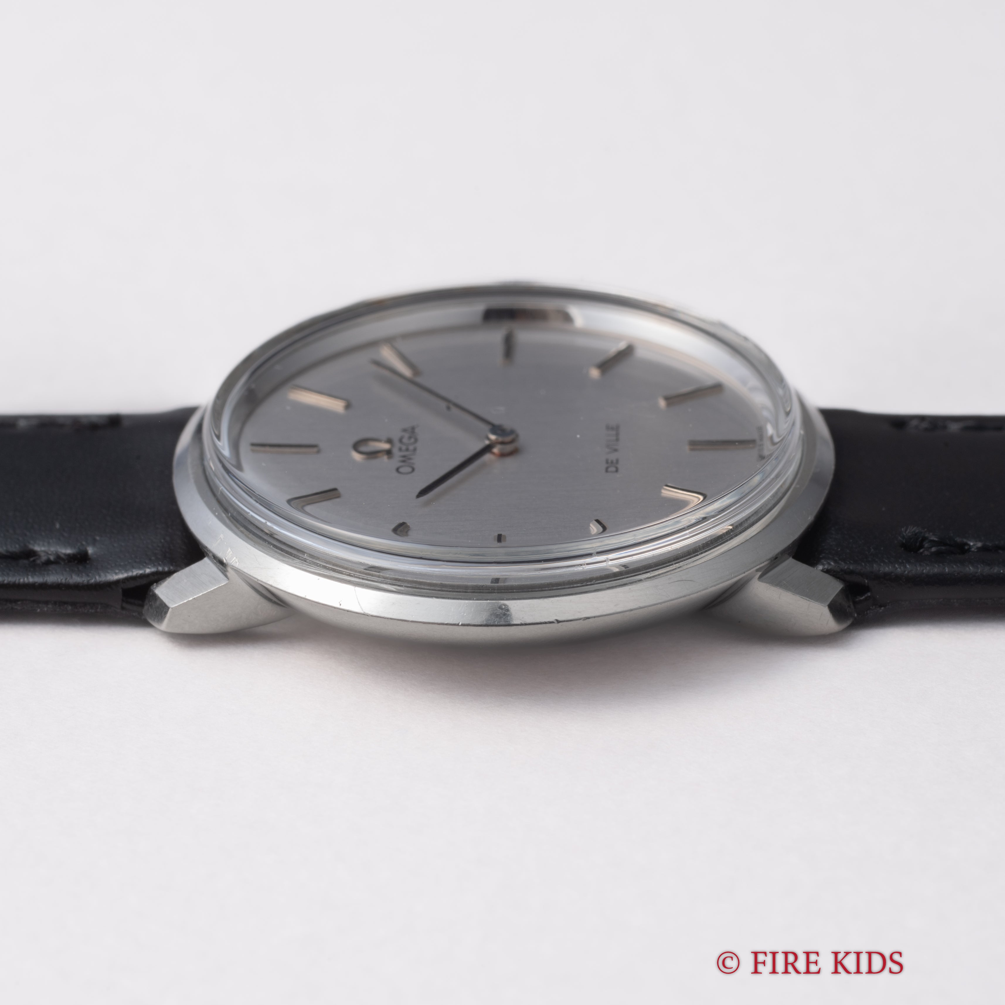 オメガ デ・ヴィル 1973年製 シルバーダイヤル 手巻き Ref.115.0001 Cal.625