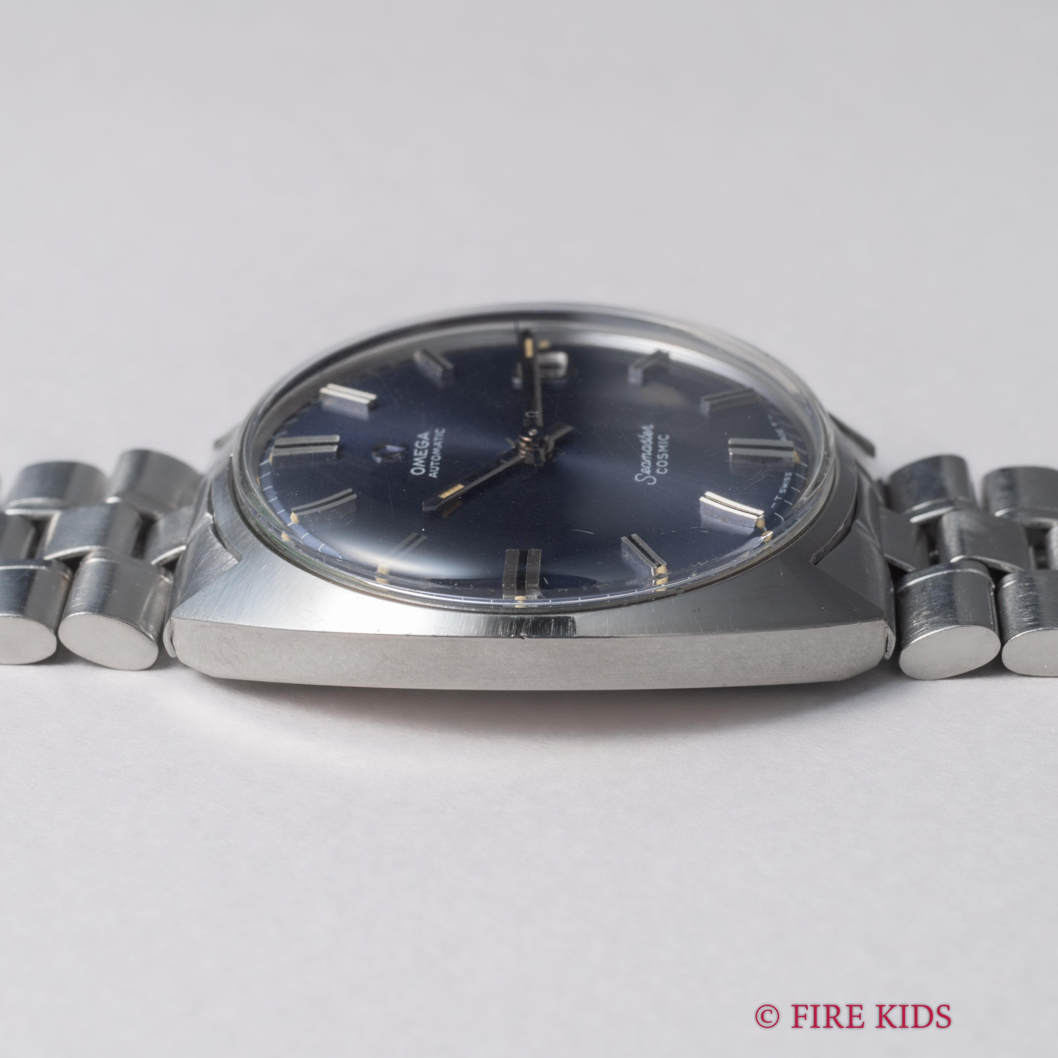 オメガ シーマスター コスミック ブルー 1968年製 純正ブレス付 自動巻き