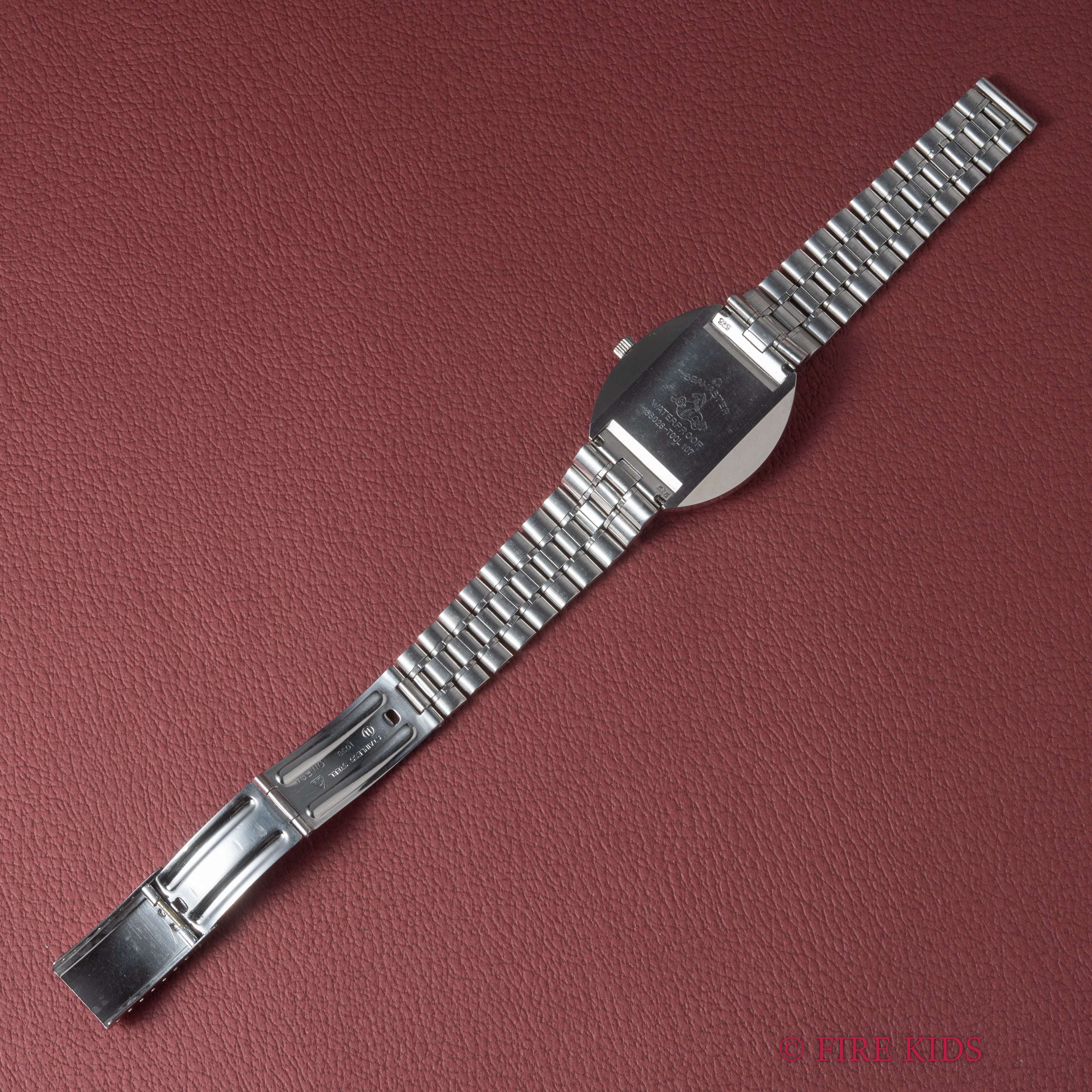 オメガ シーマスター コスミック ブルー 1968年製 純正ブレス付 自動巻き