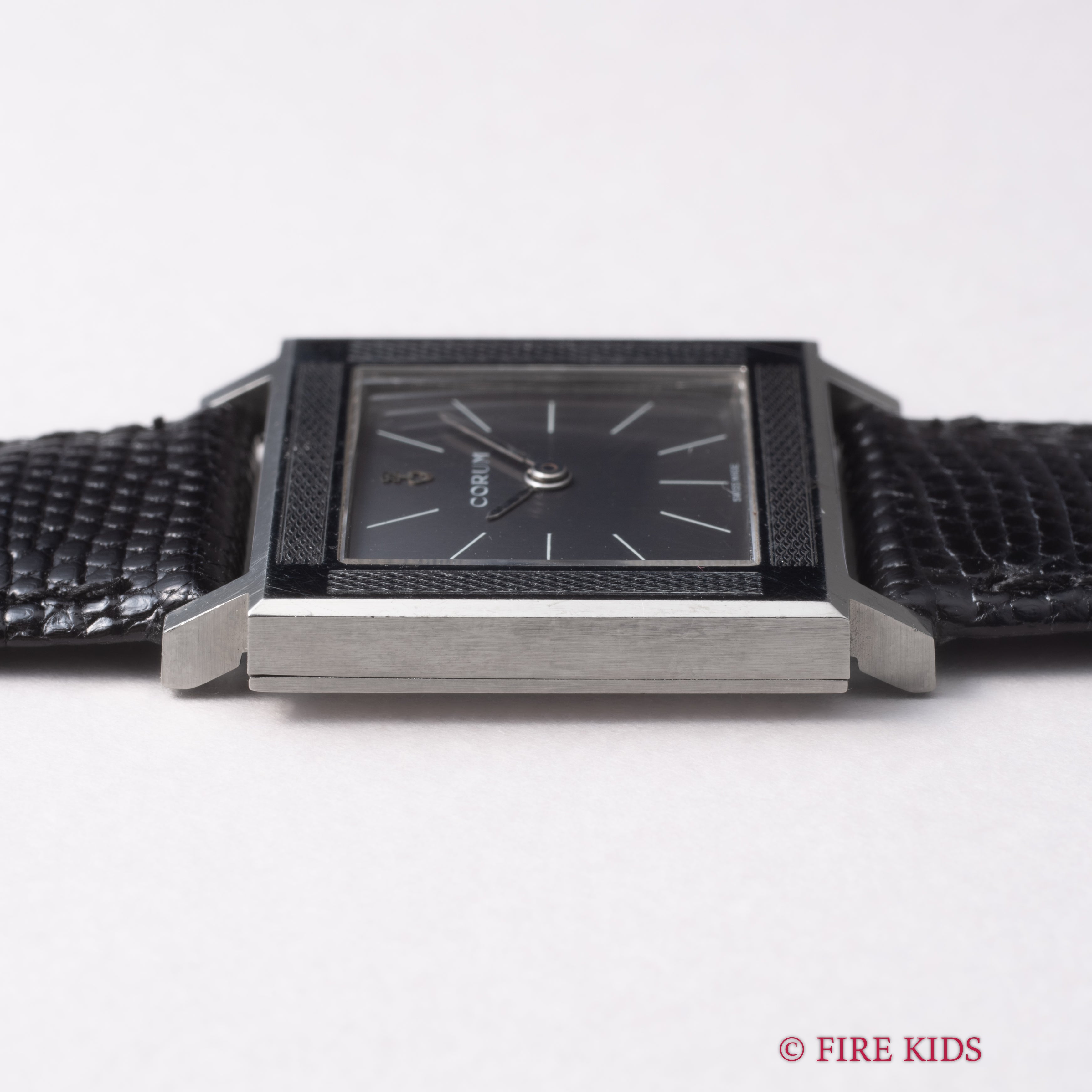 コルム スクエア 手巻き 1980年代製 純正尾錠付き