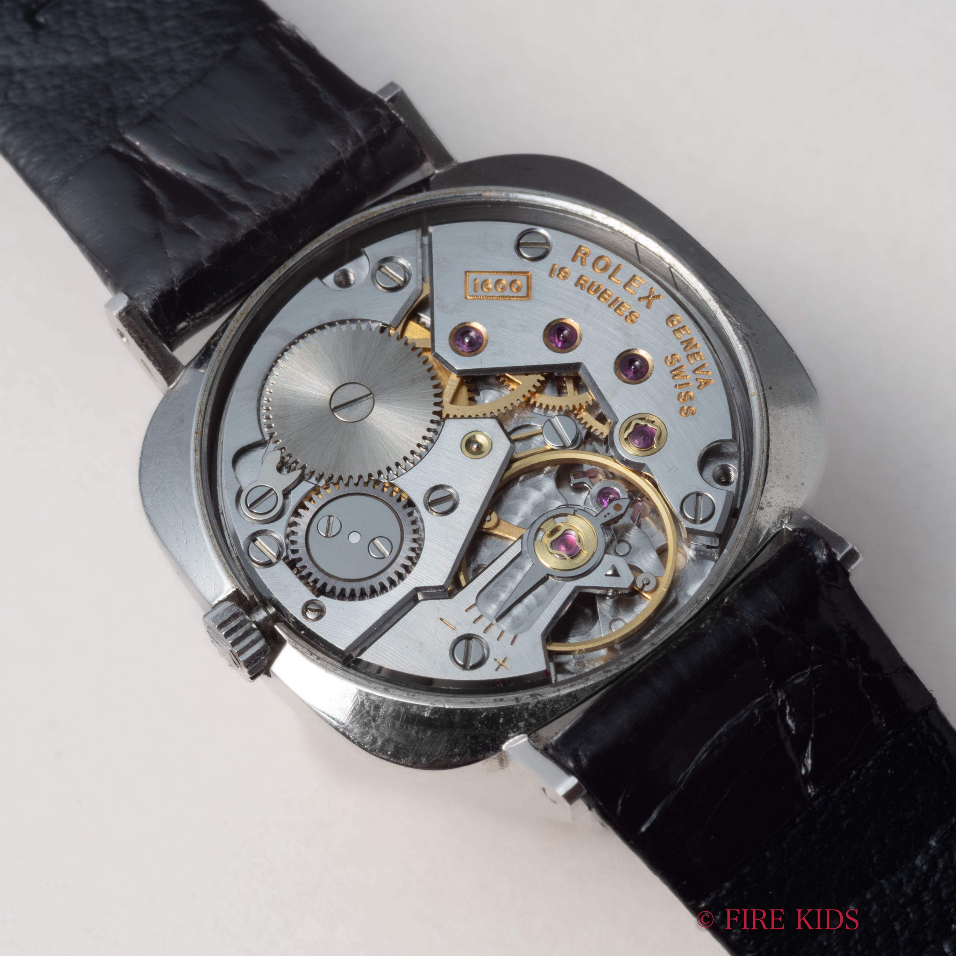 ロレックス レディース チェリーニ 18金無垢ホワイトゴールド 1970年製（昭和45年製） 純正王冠尾錠付き美品