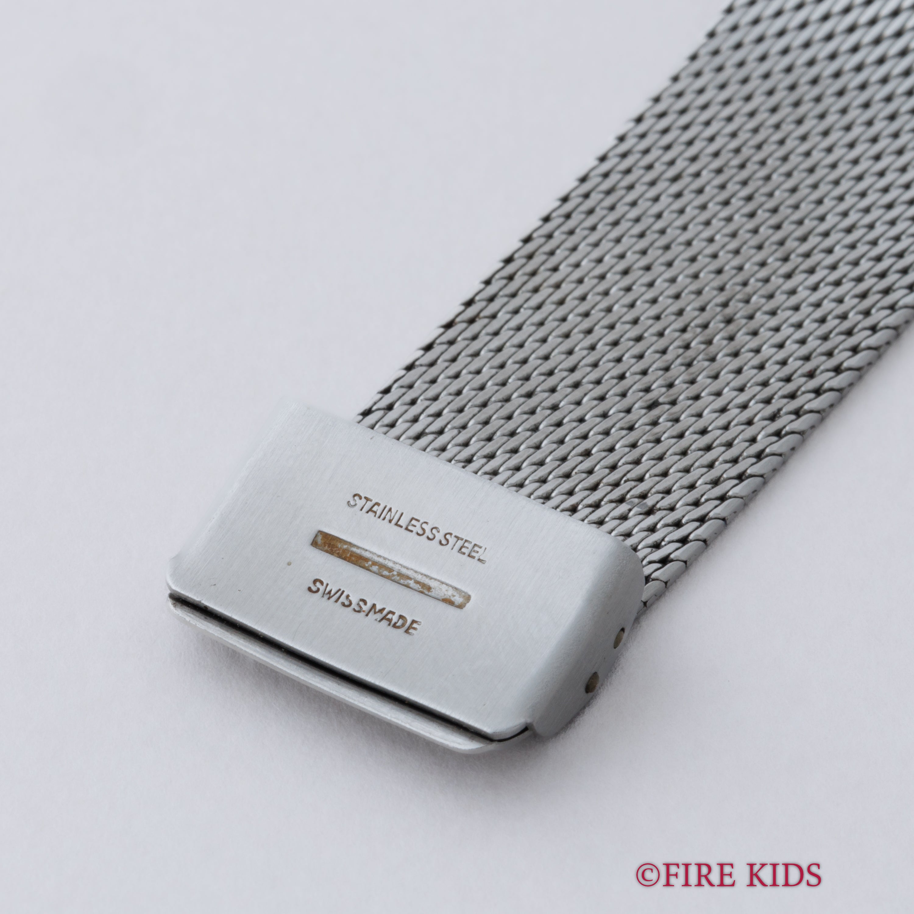 ユニバーサル ジュネーブ 1970年代製 ホワイトローマンダイヤル 一体型ブレス 手巻 Cal.1-42