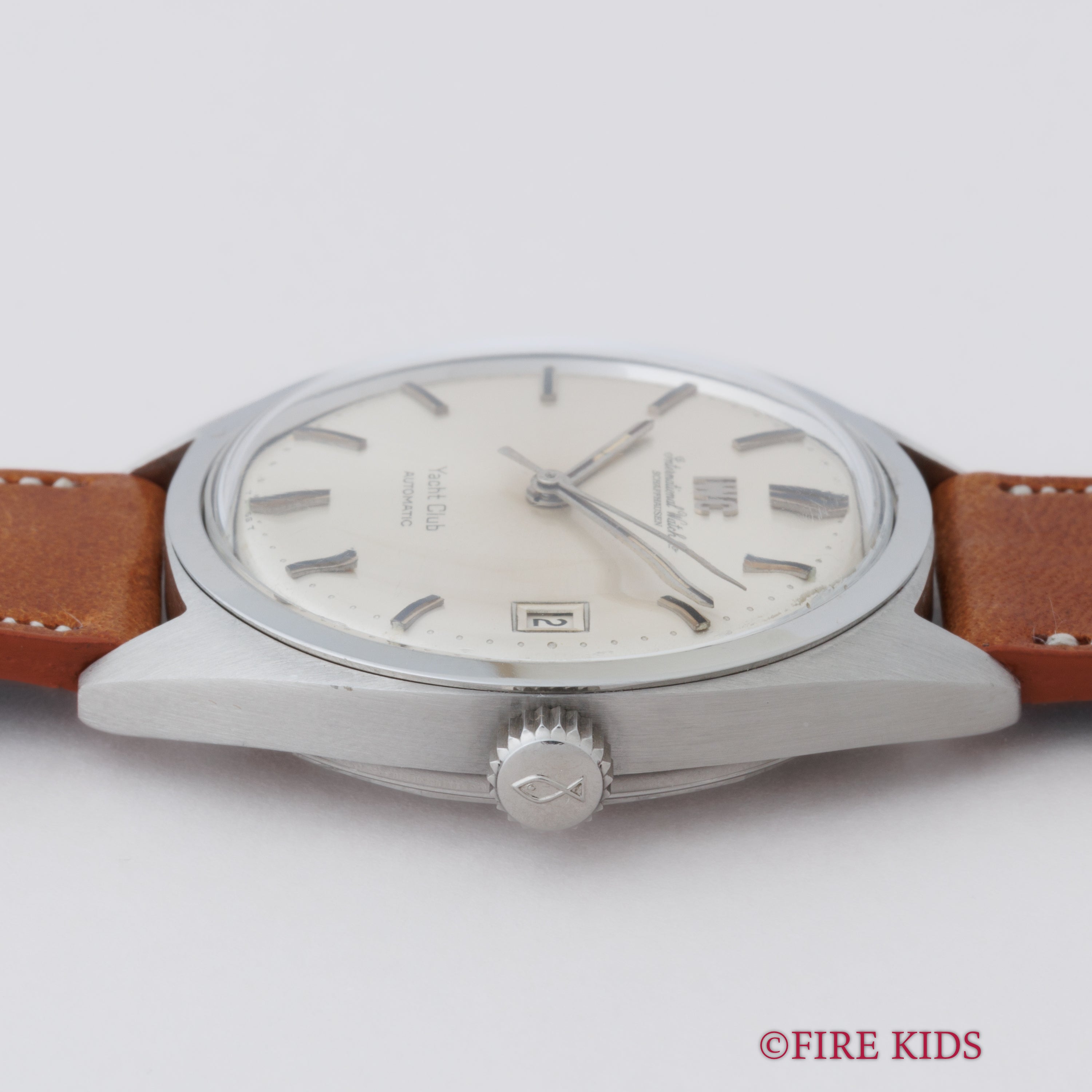 IWC ヨットクラブ ノンデイト 1968年製 Ref.811 ペラトン式自動巻 Cal.8541