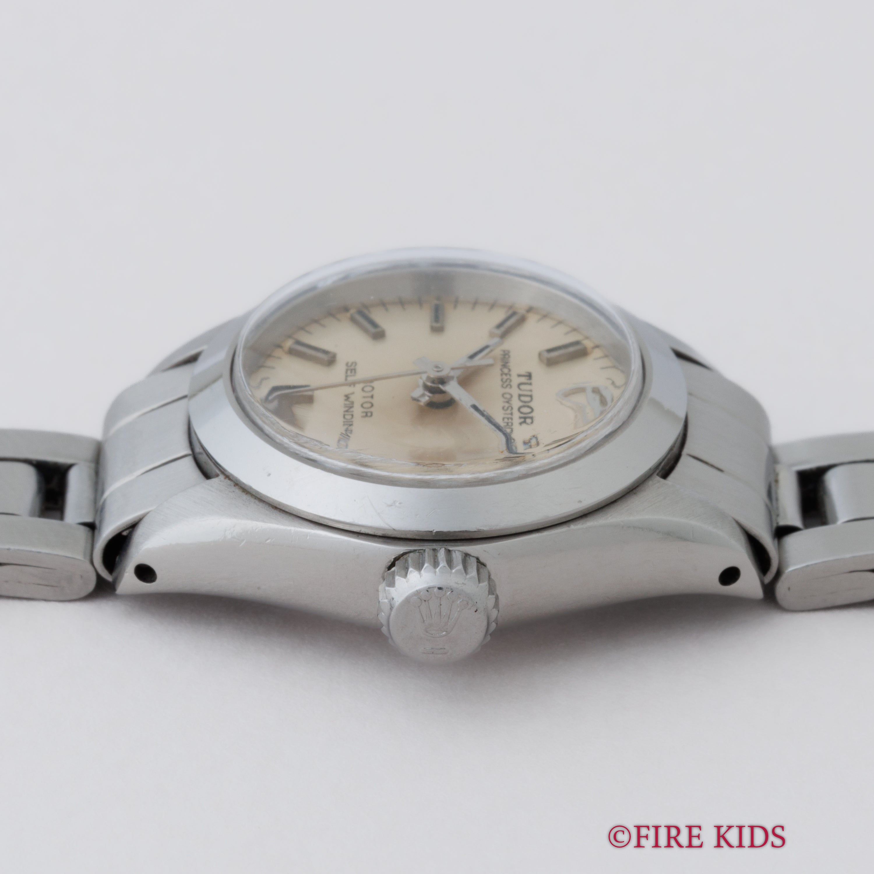 チュードル プリンセス オイスターデイト Ref.92300 1981年製 王冠リューズ ロレックス3連ブレス