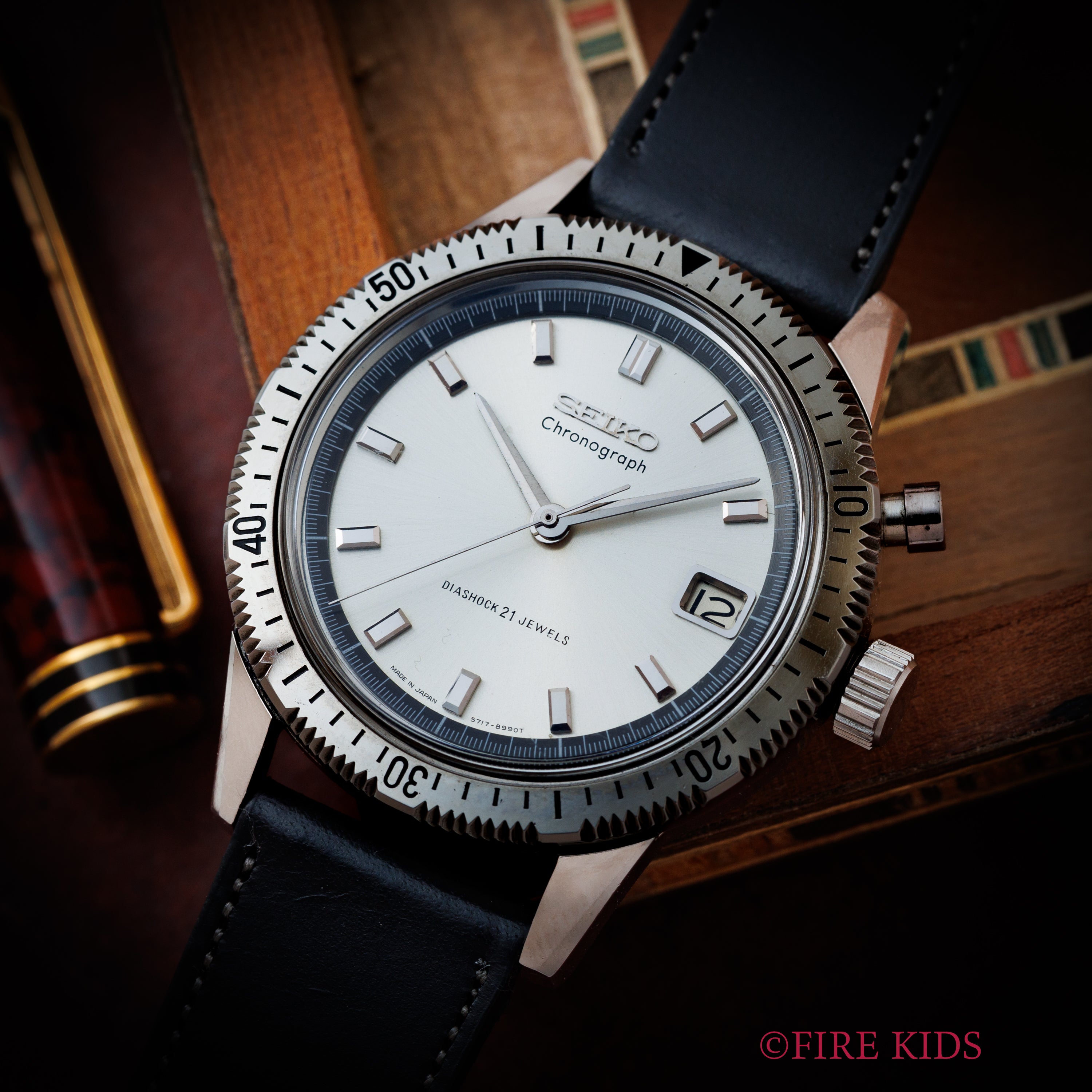 Seiko Crown 手巻き時計 シルバー OMEGA シーマスター コスミック 166026 メンズ腕時計 デイト