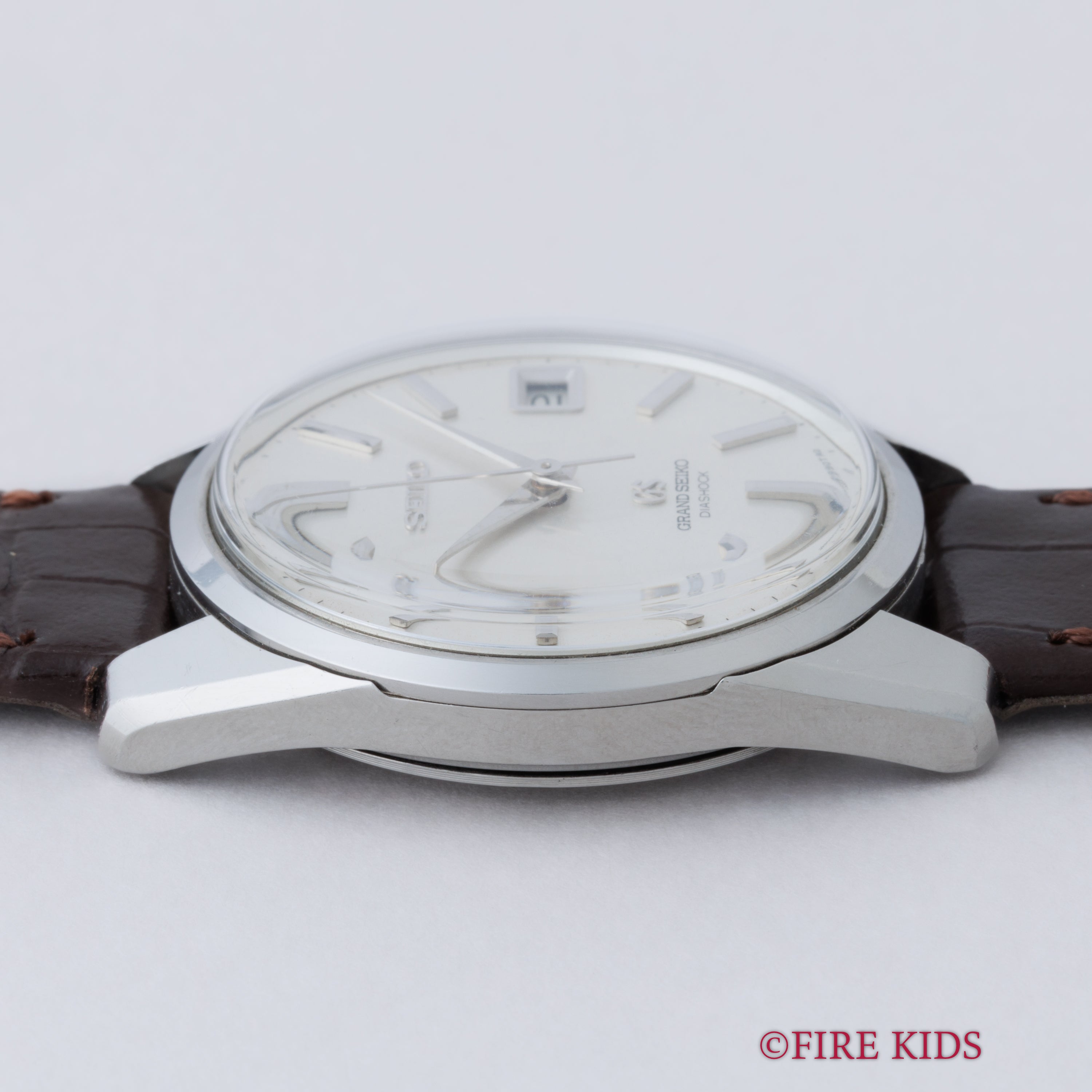 グランドセイコー セカンドモデル後期 1966年製 5722-9990 57GS ライオンメダリオン ロービート手巻