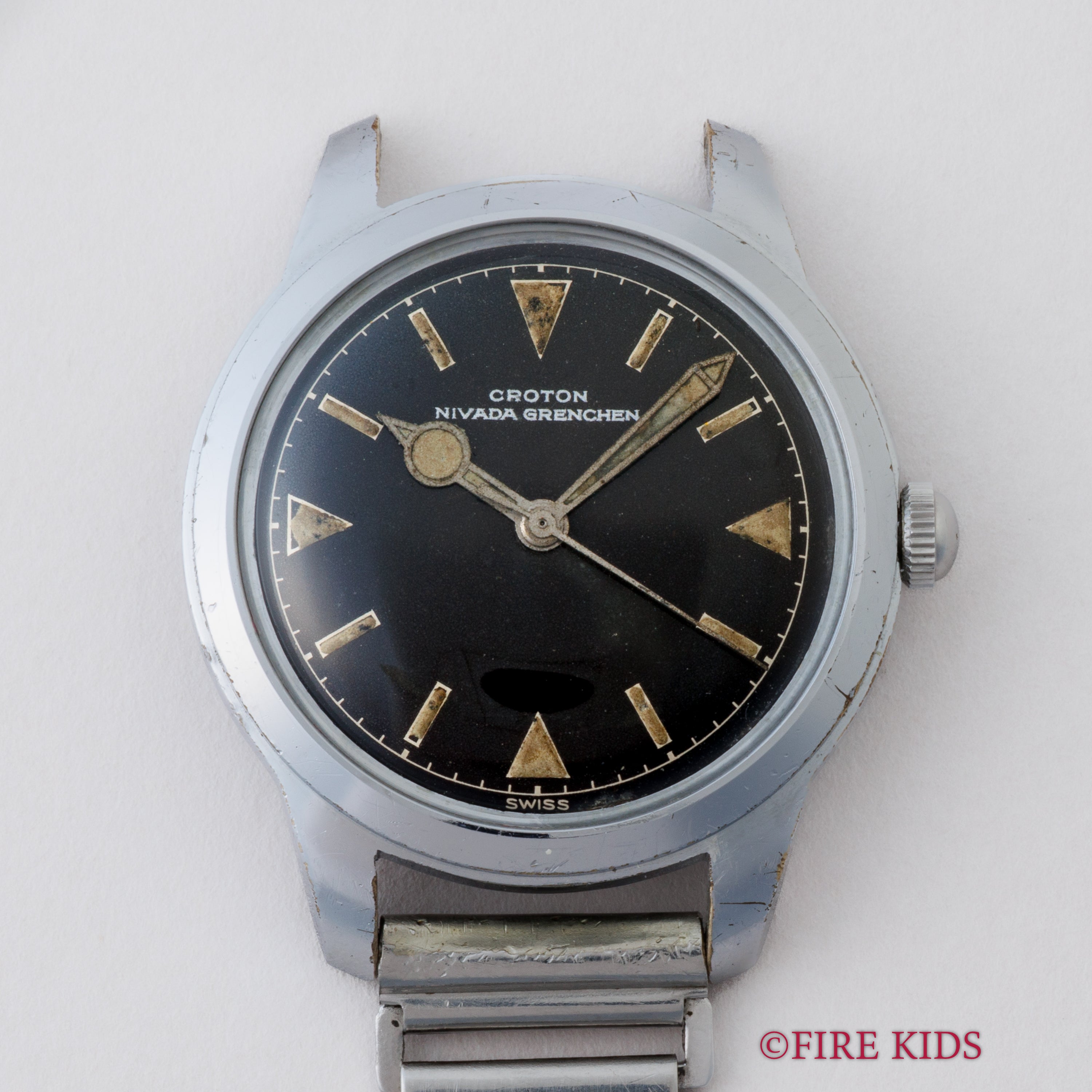 クロトン ニバダ 1960年代製 ラウンドケース 手巻き ブラックダイヤル