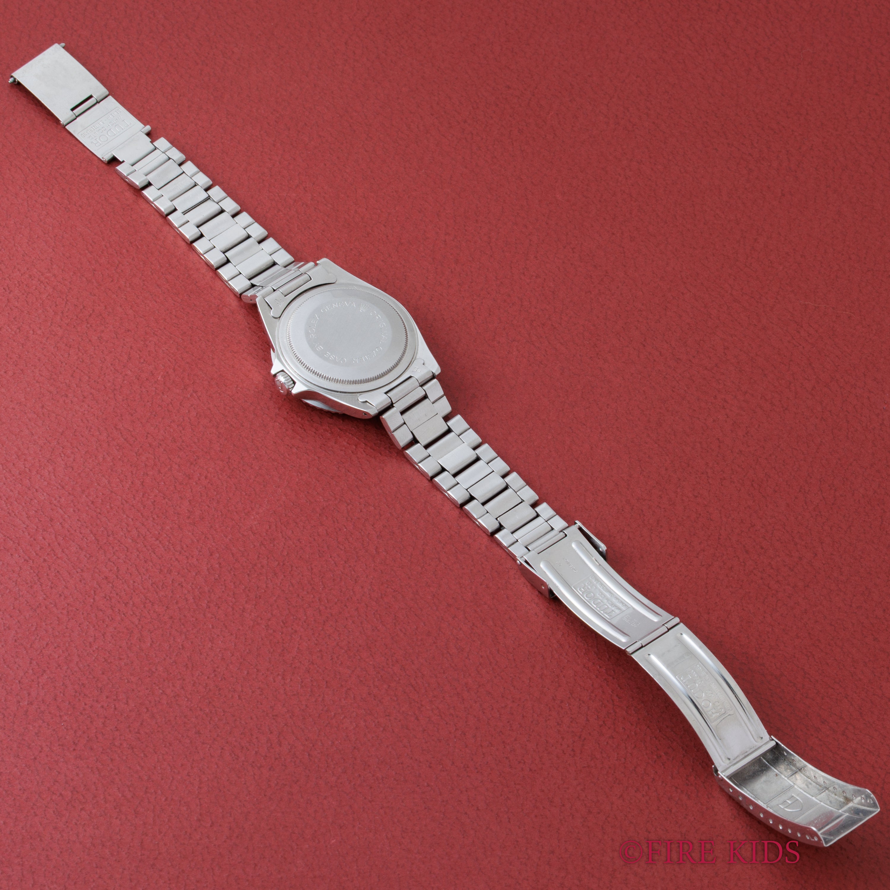 チューダー 36㎜ミッドサイズ サブマリーナー 自動巻き Ref.75090 1992年製 王冠リューズ 3連オイスターブレス