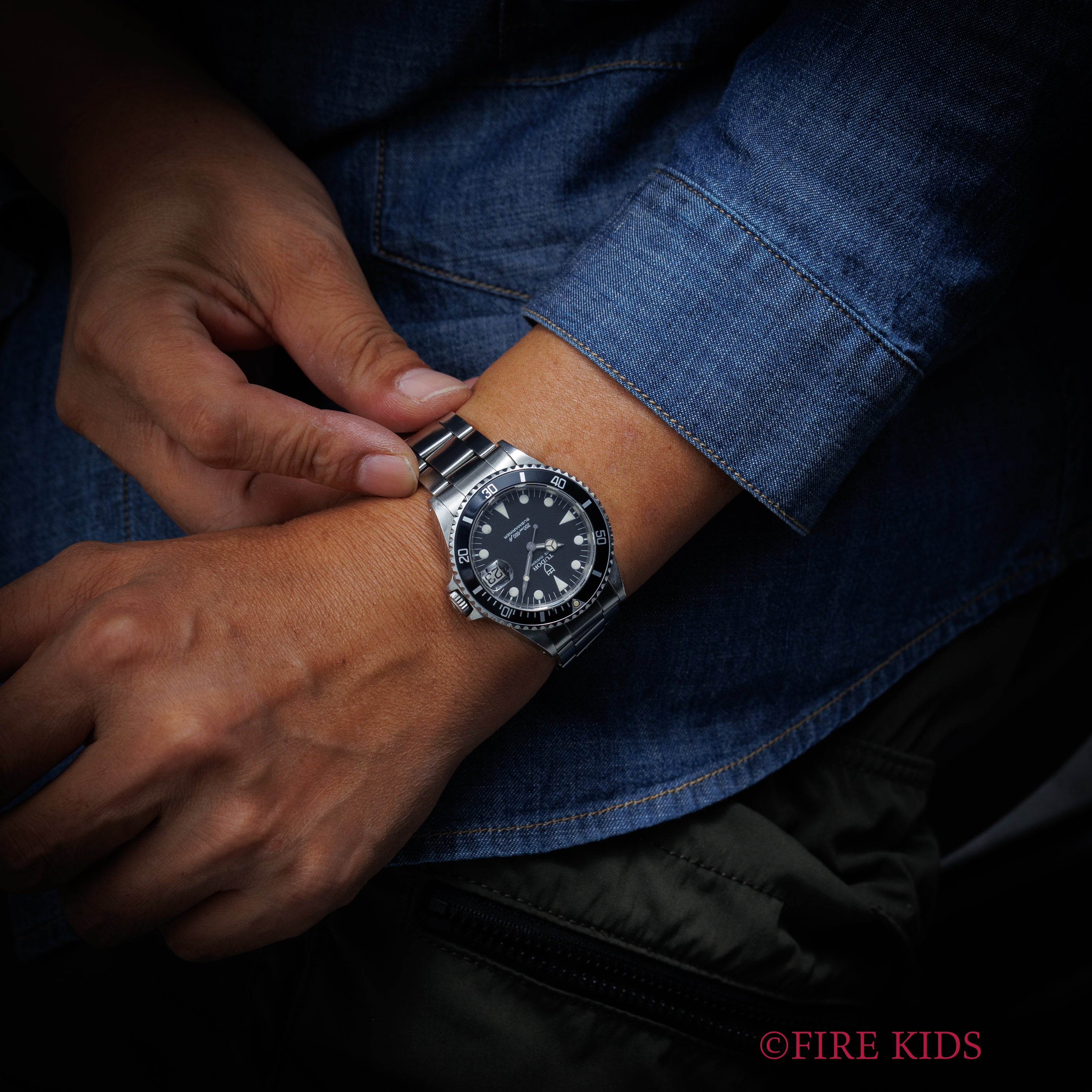 チューダー 36㎜ミッドサイズ サブマリーナー 自動巻き Ref.75090 1992年製 王冠リューズ 3連オイスターブレス