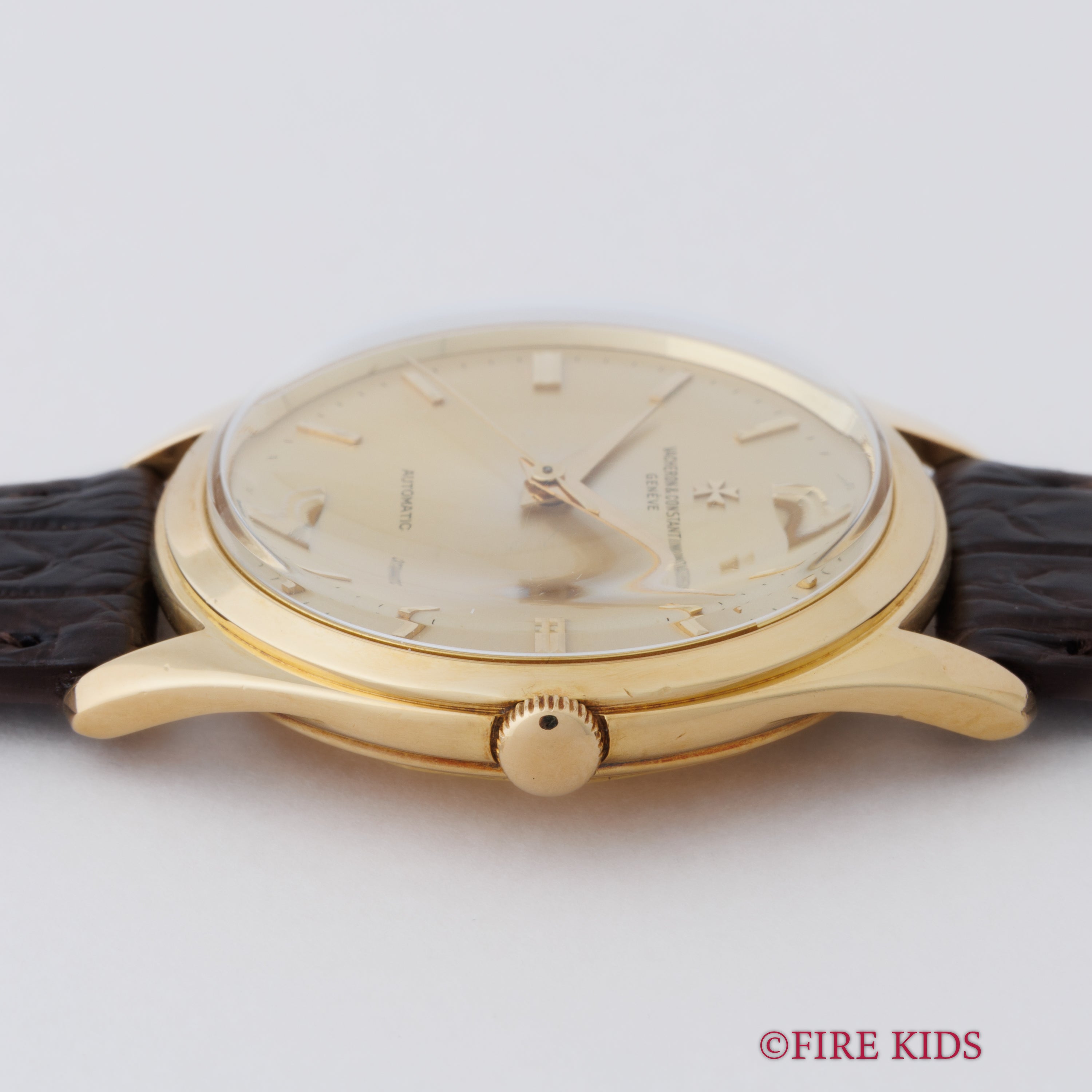 ヴァシュロン・コンスタンタン 18金無垢 ラウンドケース 自動巻き Ref.6441 Cal.K1071 1960年代製　純正尾錠