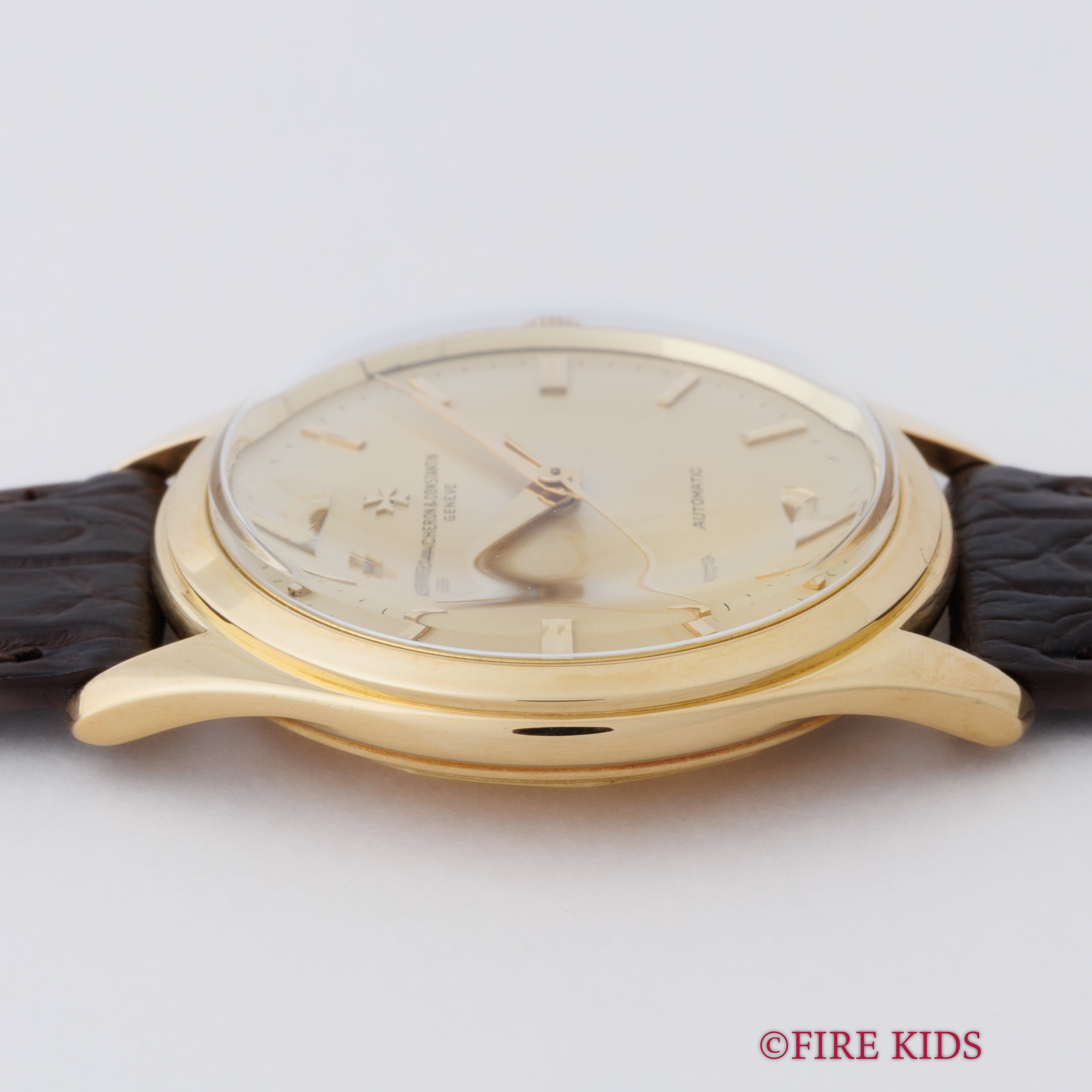 ヴァシュロン・コンスタンタン 18金無垢 ラウンドケース 自動巻き Ref.6441 Cal.K1071 1960年代製　純正尾錠