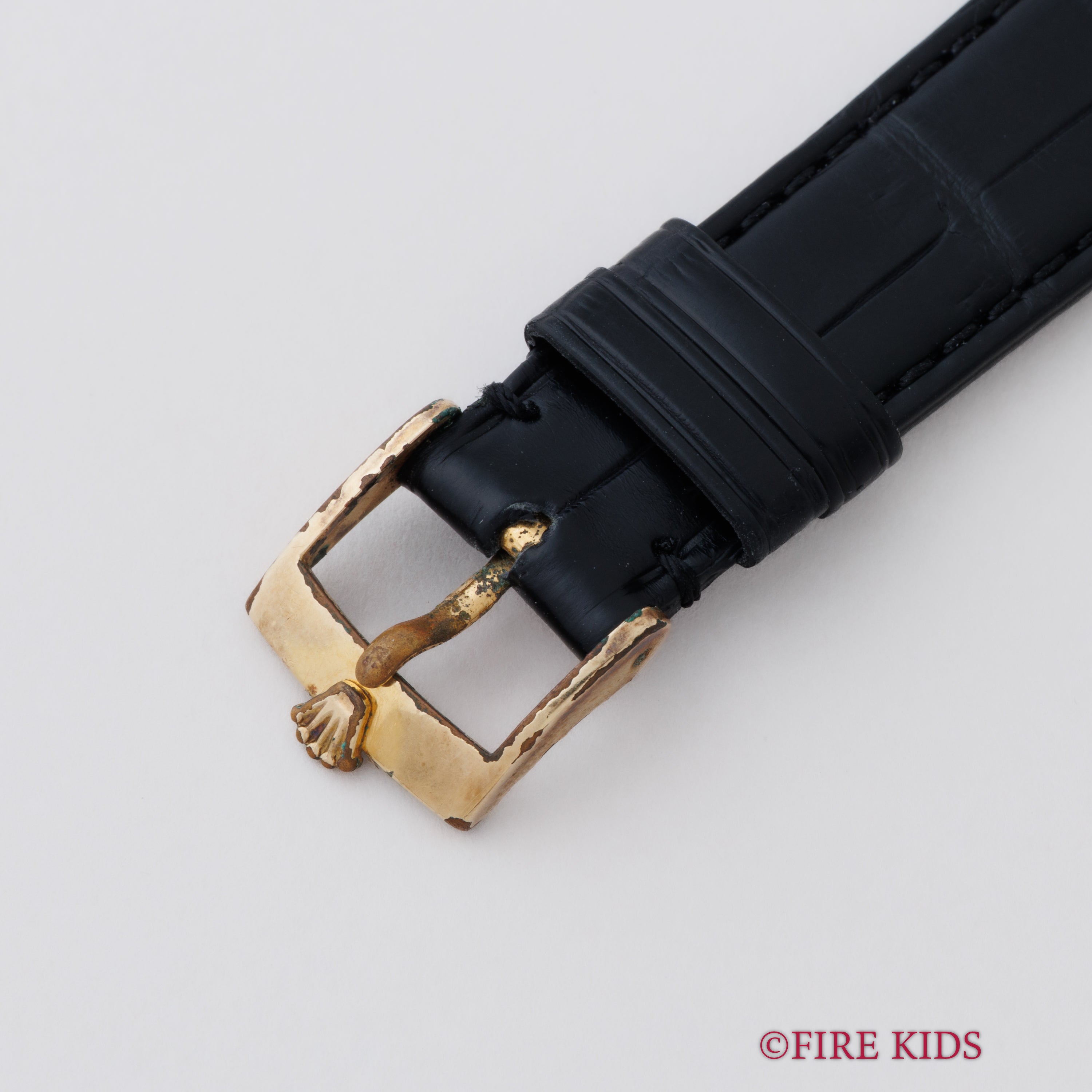 ロレックス チェリーニ クッションケース 1974年製 18金無垢 レッドグラデーションダイヤル 純正尾錠、冊子付