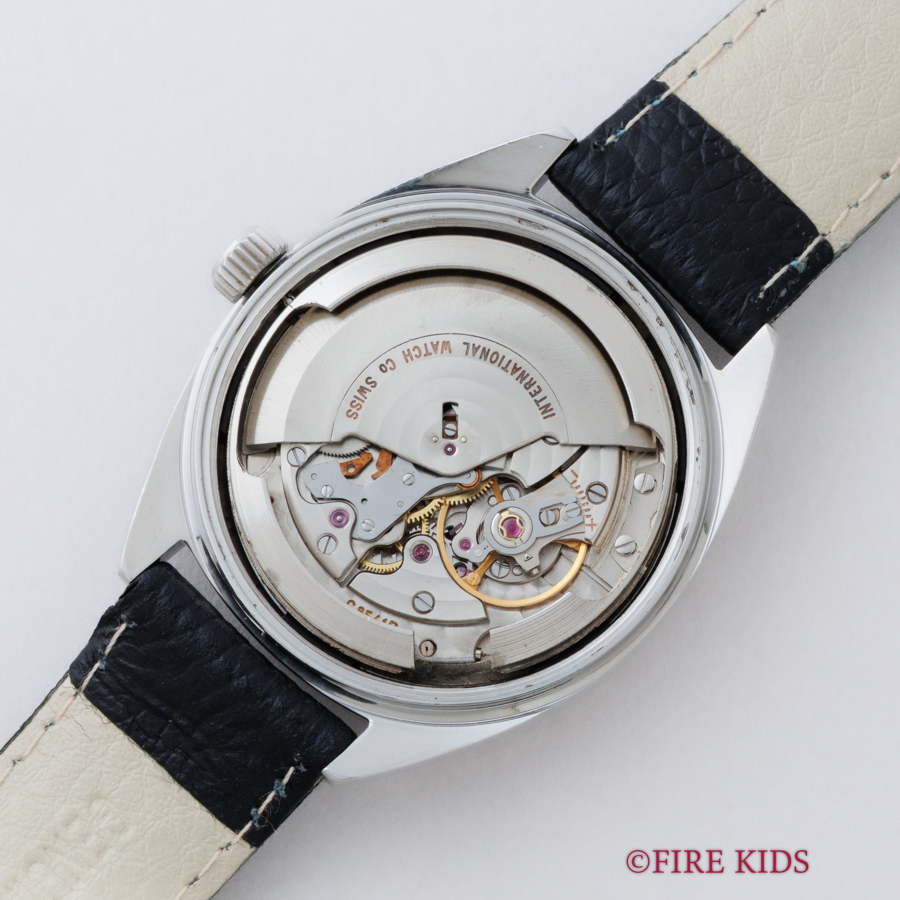 IWC ヨットクラブ 1969年製 Ref.R811AD Cal.8541B ペラトン式自動巻 お魚リューズ