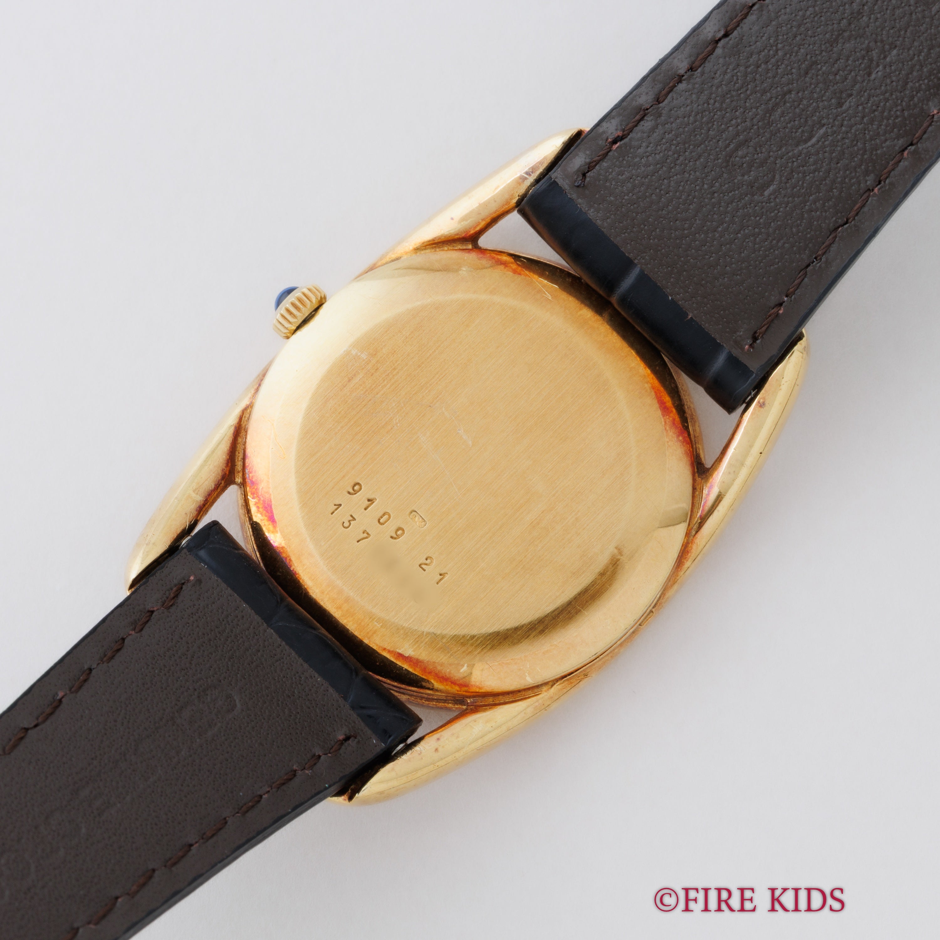 ジャガールクルト エトリエ 18金無垢 1970年代製 Ref.9109.21 シャンパンダイヤル 手巻き 箱付き