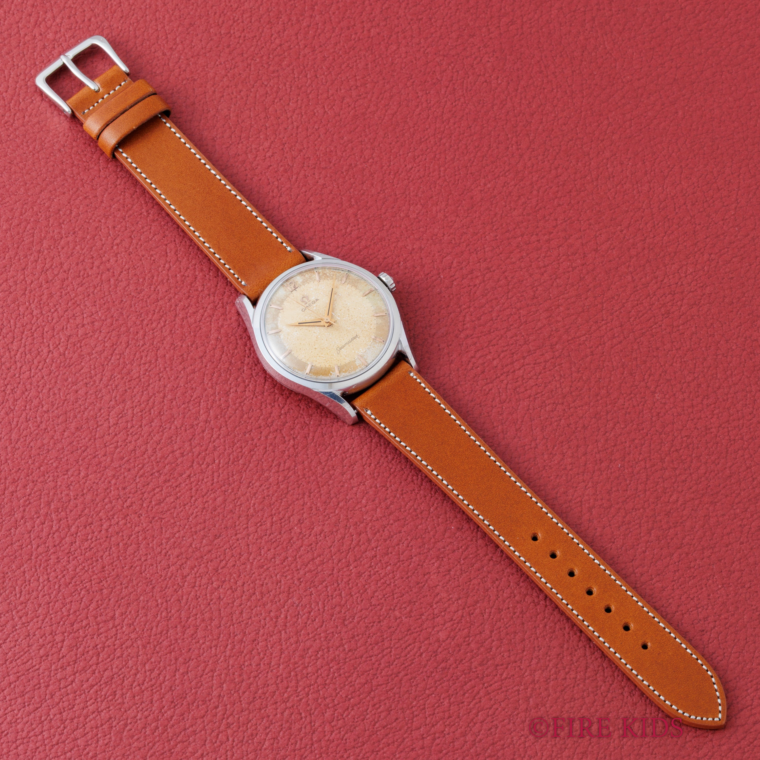 オメガ 30mmキャリバー 2トーン パティーナダイヤル 1956年製 手巻 Cal.284